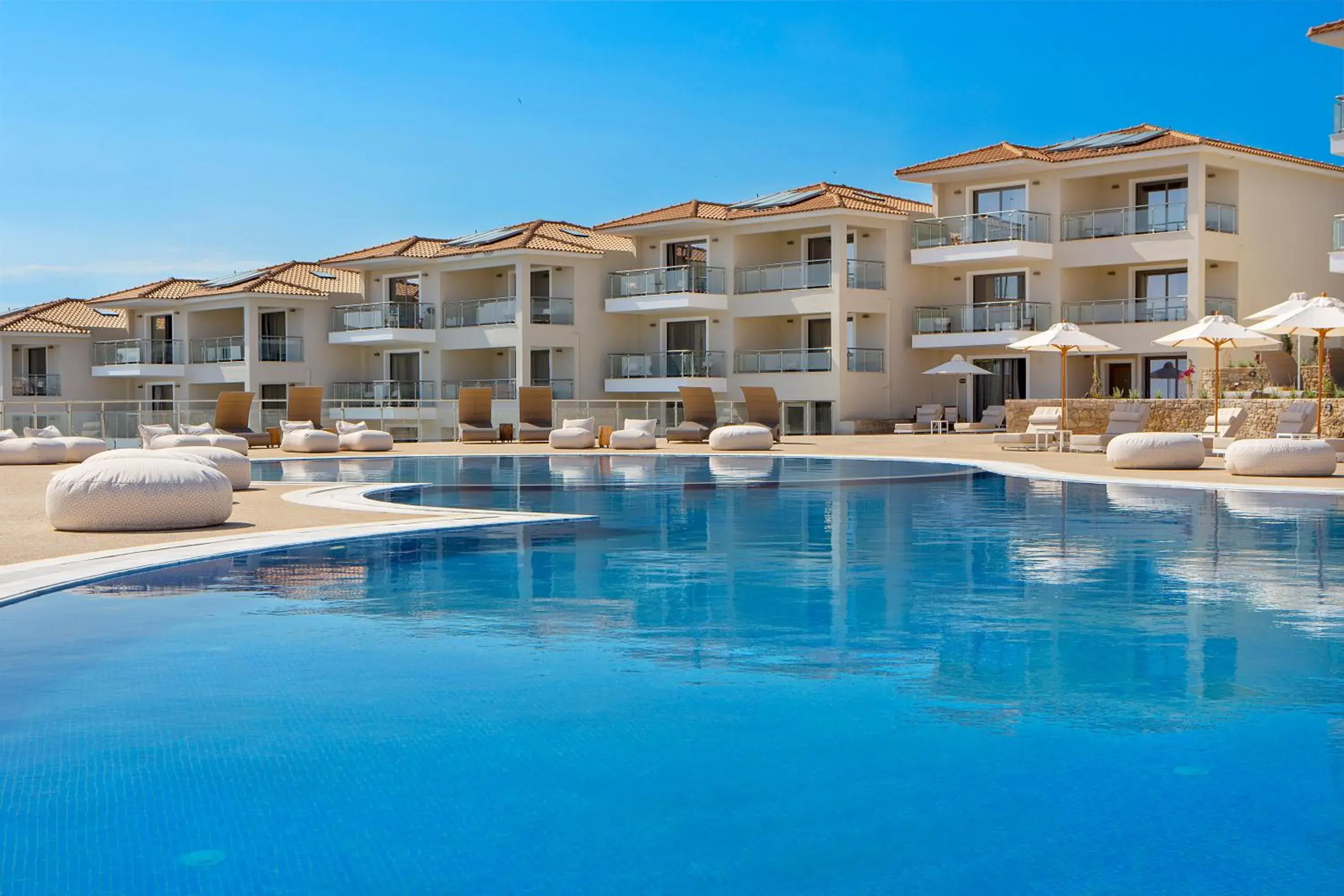 Property building in Ajul Luxury Hotel & Spa Resort, a Registry Collection Hotel Property building in Ajul Luxury Hotel & Spa Resort, a Registry Collection Hotel