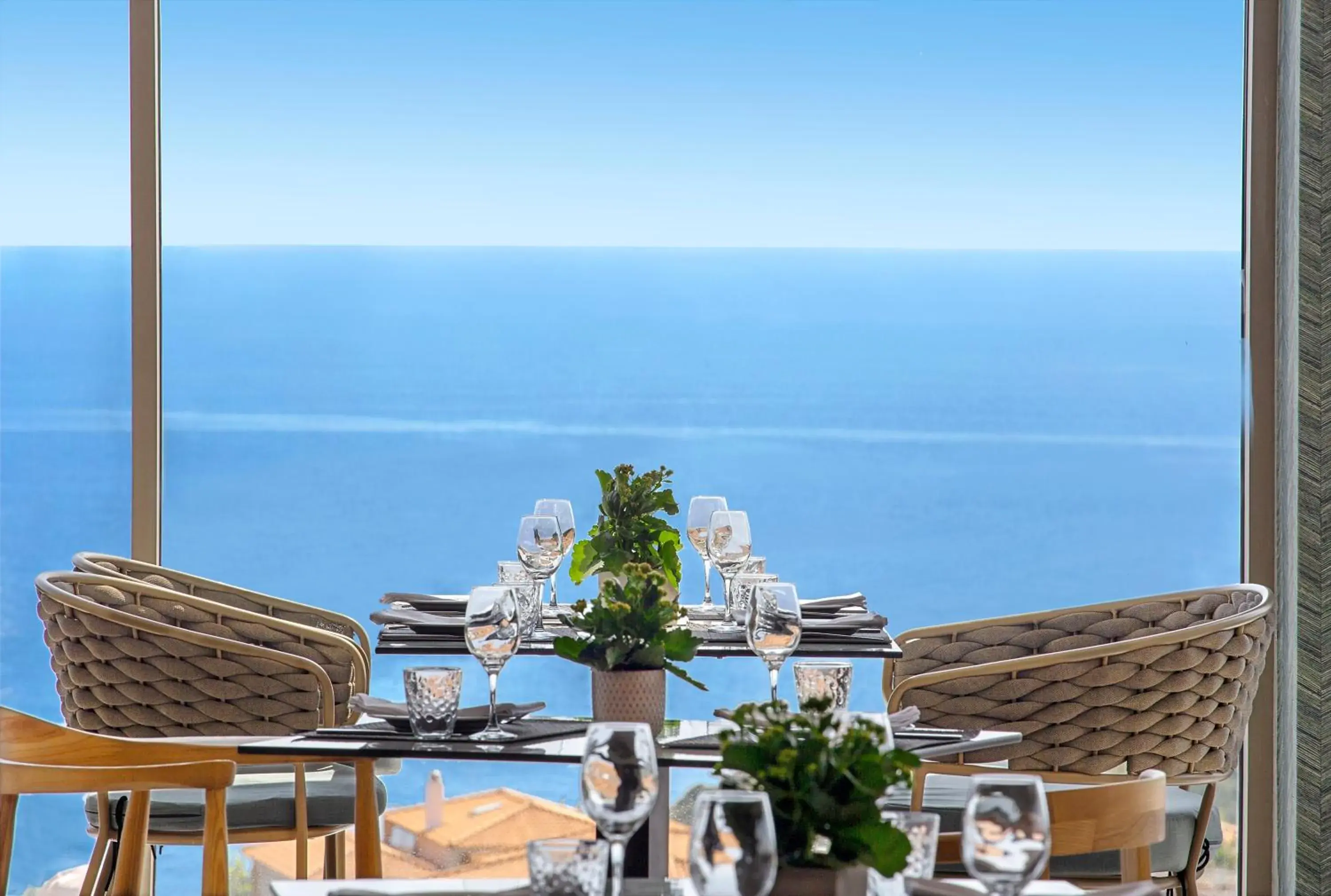 Restaurant/places to eat in Ajul Luxury Hotel & Spa Resort, a Registry Collection Hotel Restaurant/places to eat in Ajul Luxury Hotel & Spa Resort, a Registry Collection Hotel
