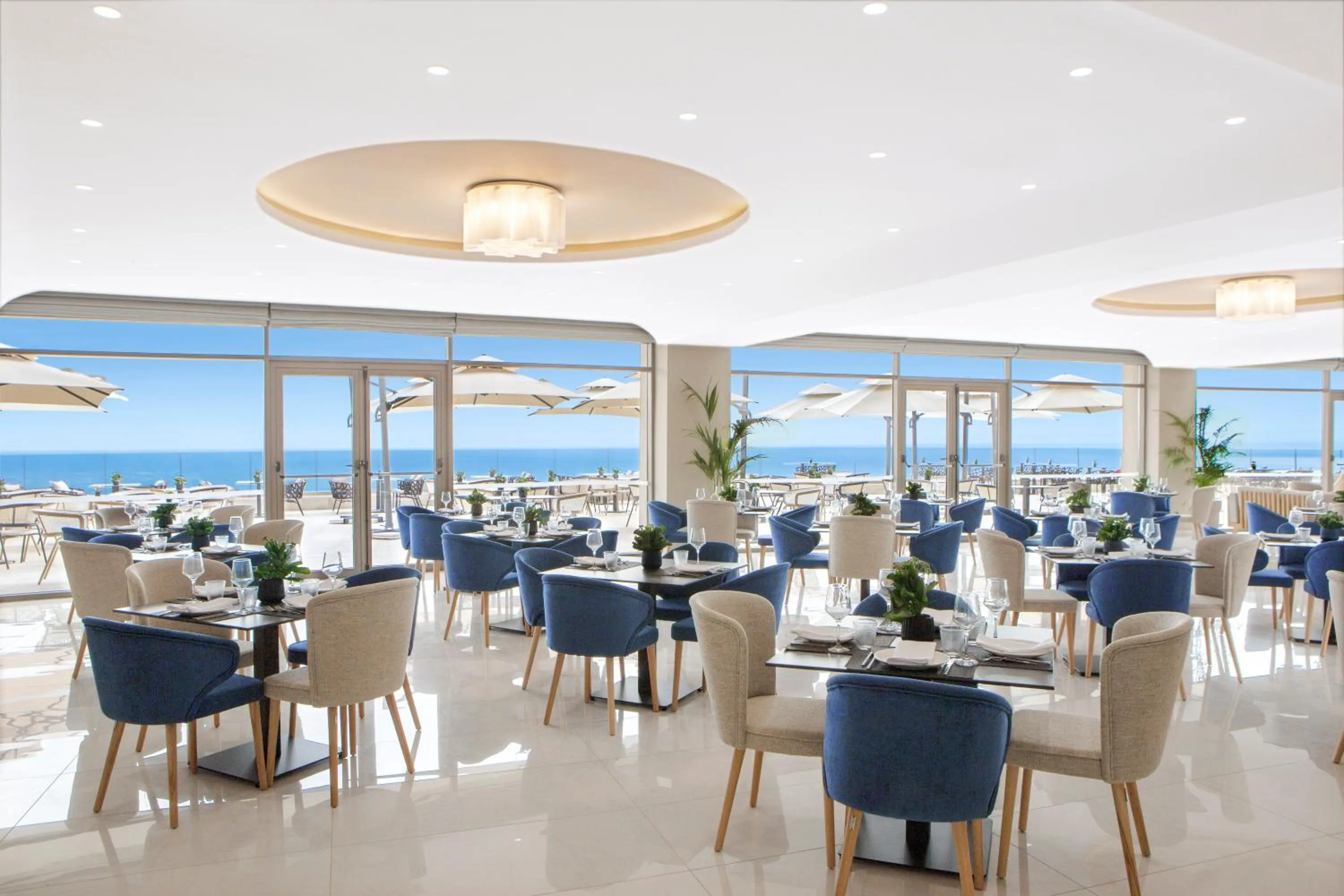 Restaurant/places to eat in Ajul Luxury Hotel & Spa Resort, a Registry Collection Hotel