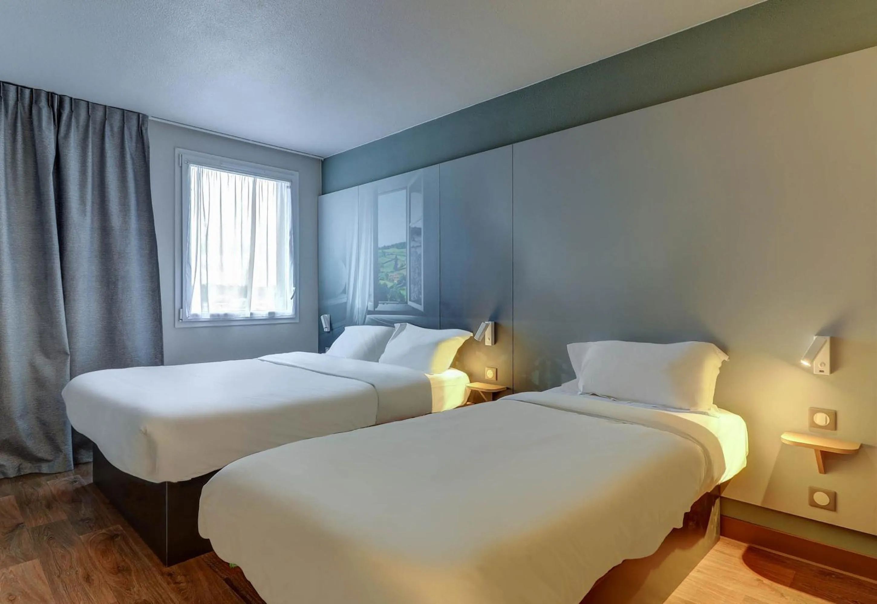 Bedroom, Bed in B&B HOTEL Le Creusot Montchanin