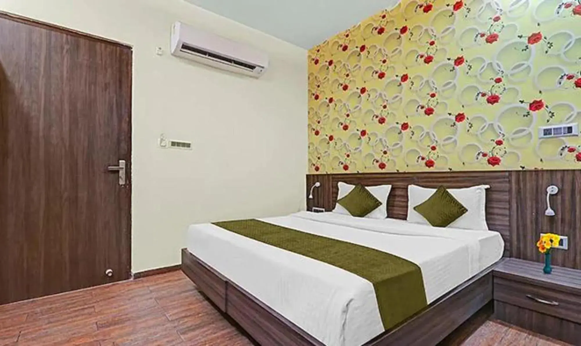 Bed in FabHotel Sam Inn Bed in FabHotel Sam Inn