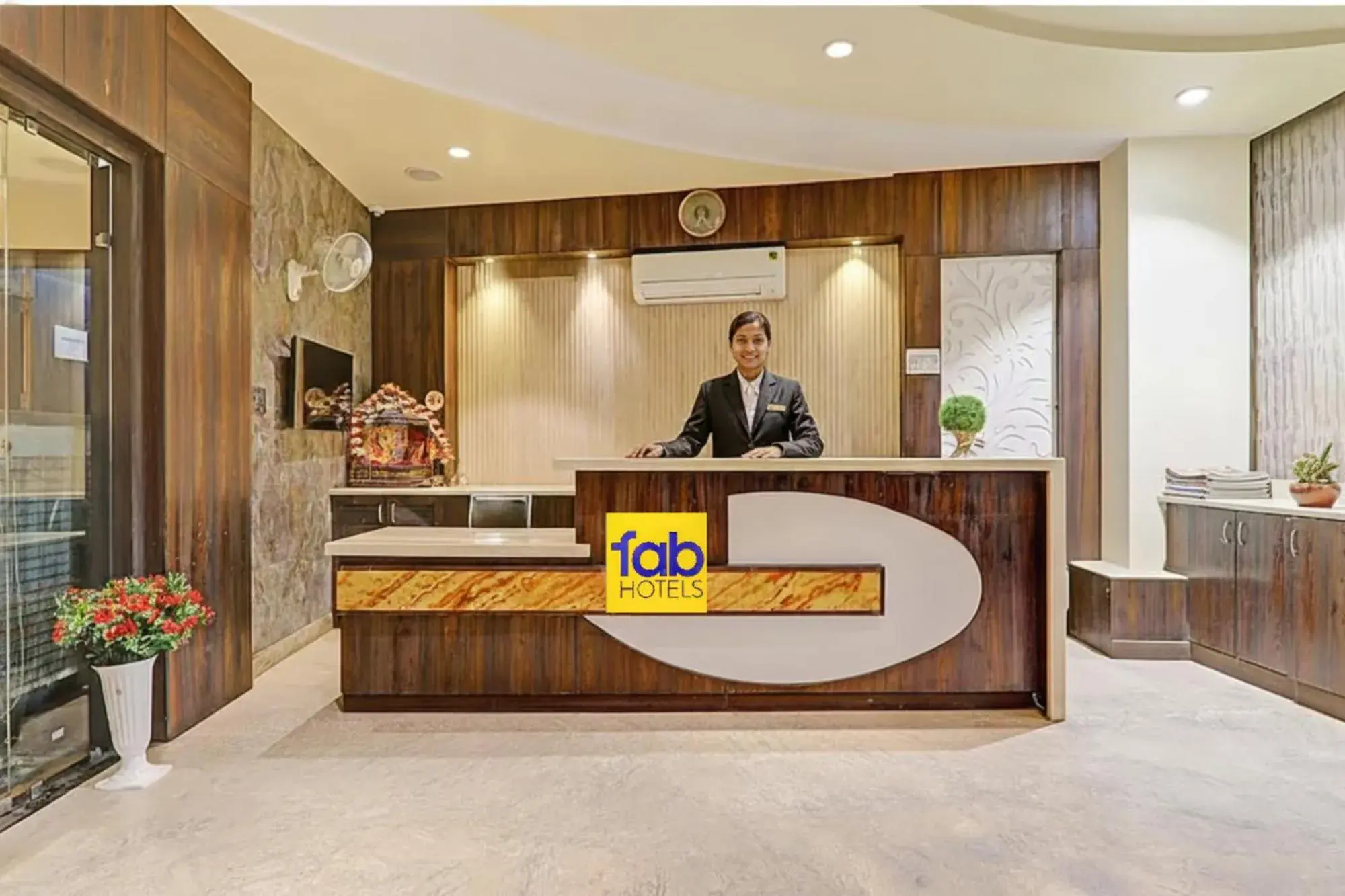 Lobby or reception in FabHotel Sam Inn Lobby or reception in FabHotel Sam Inn