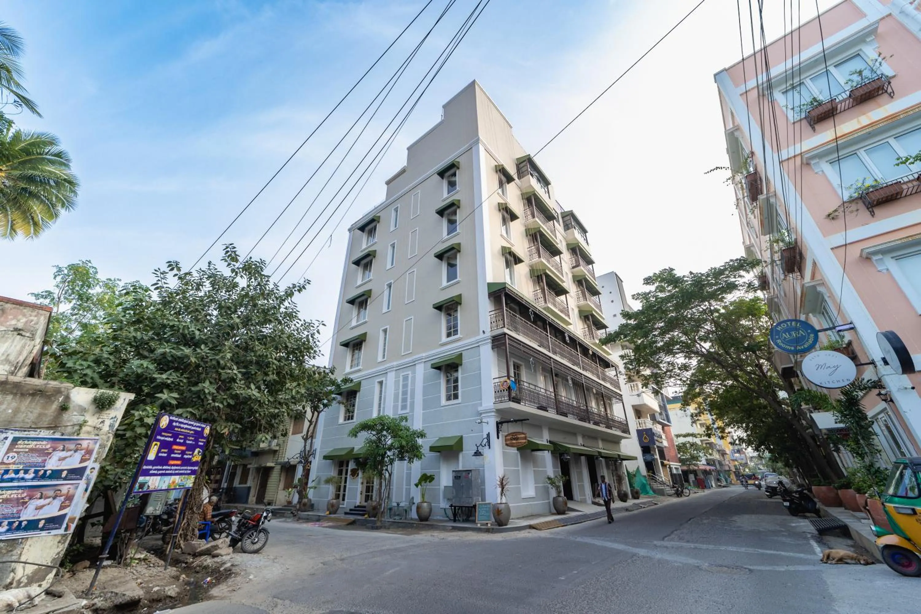 Property building in De Fleur Hotel