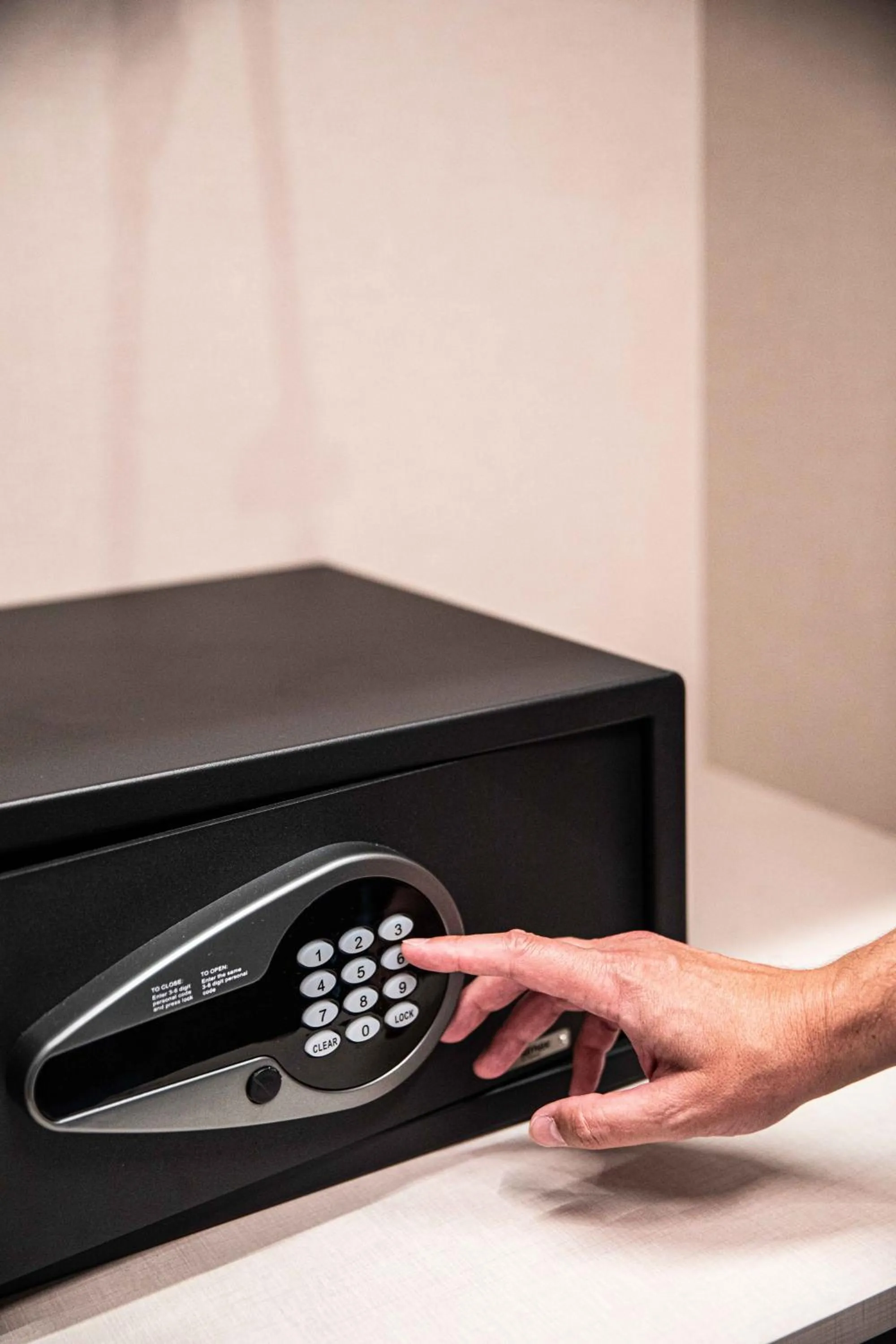 safe in JS Palma Plaza