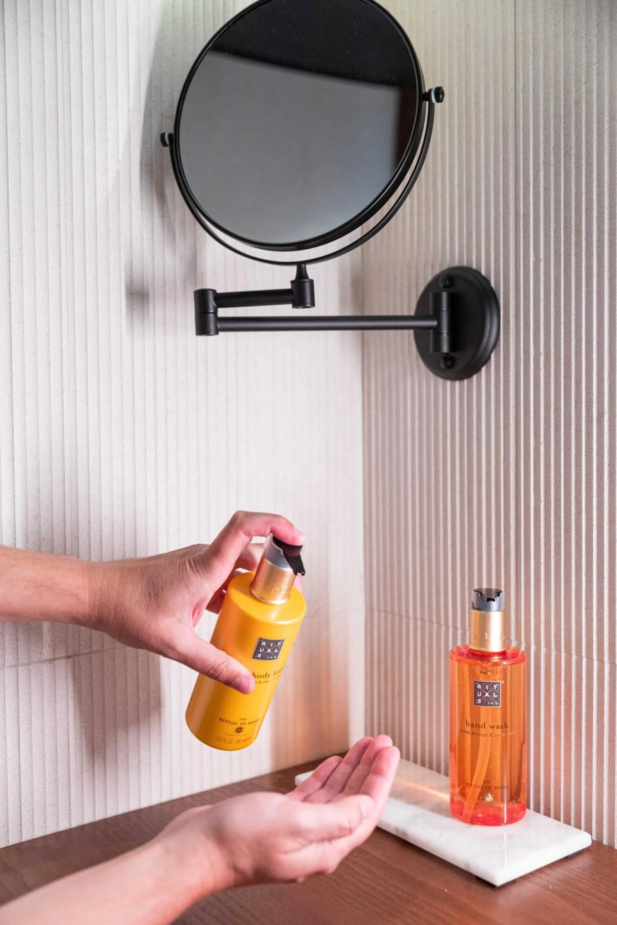 Bathroom in JS Palma Plaza