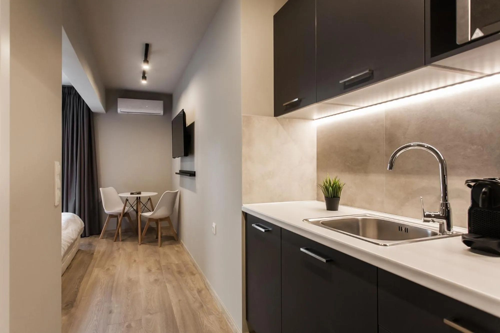 TV and multimedia in WYZ Piraeus