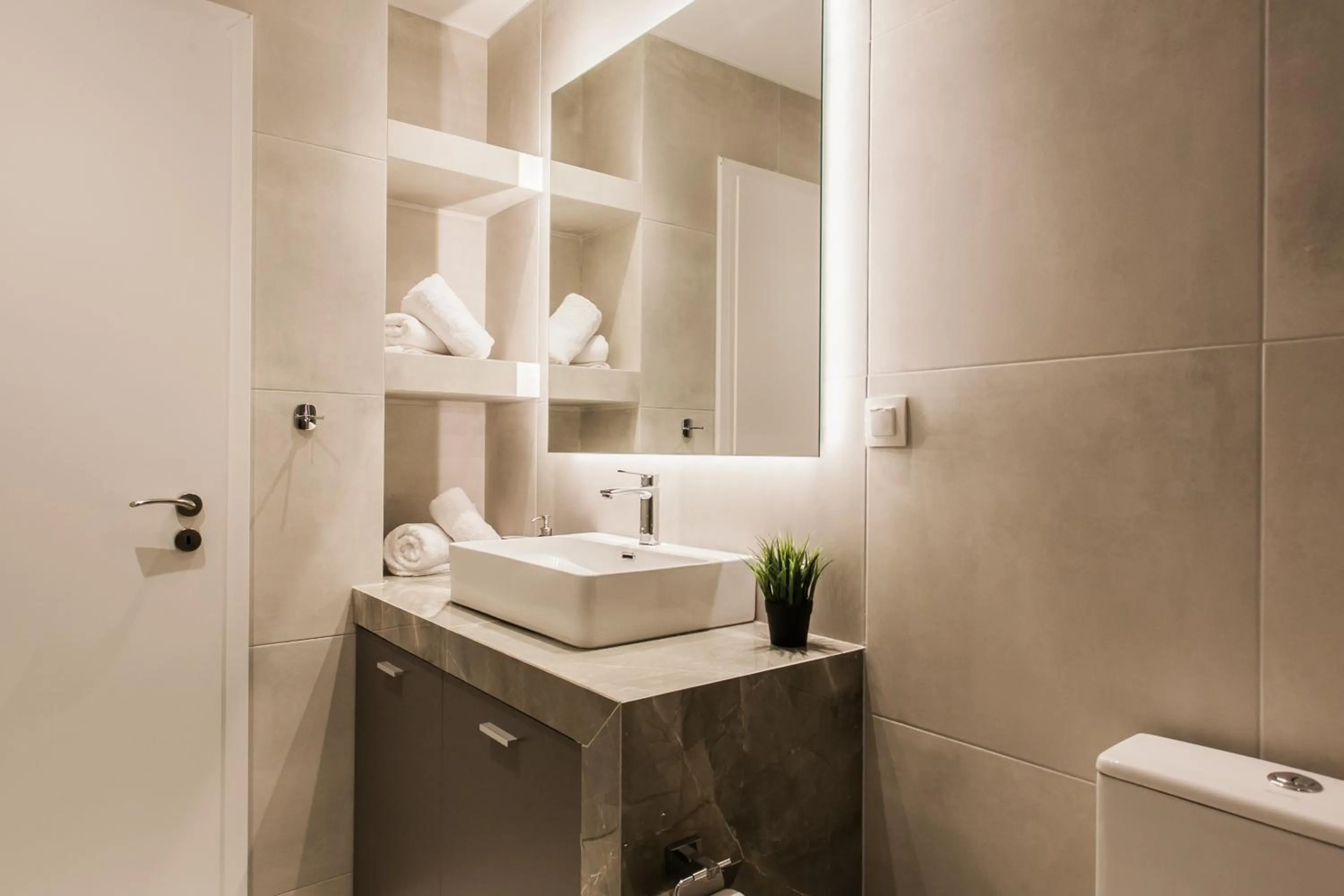 Bathroom in WYZ Piraeus