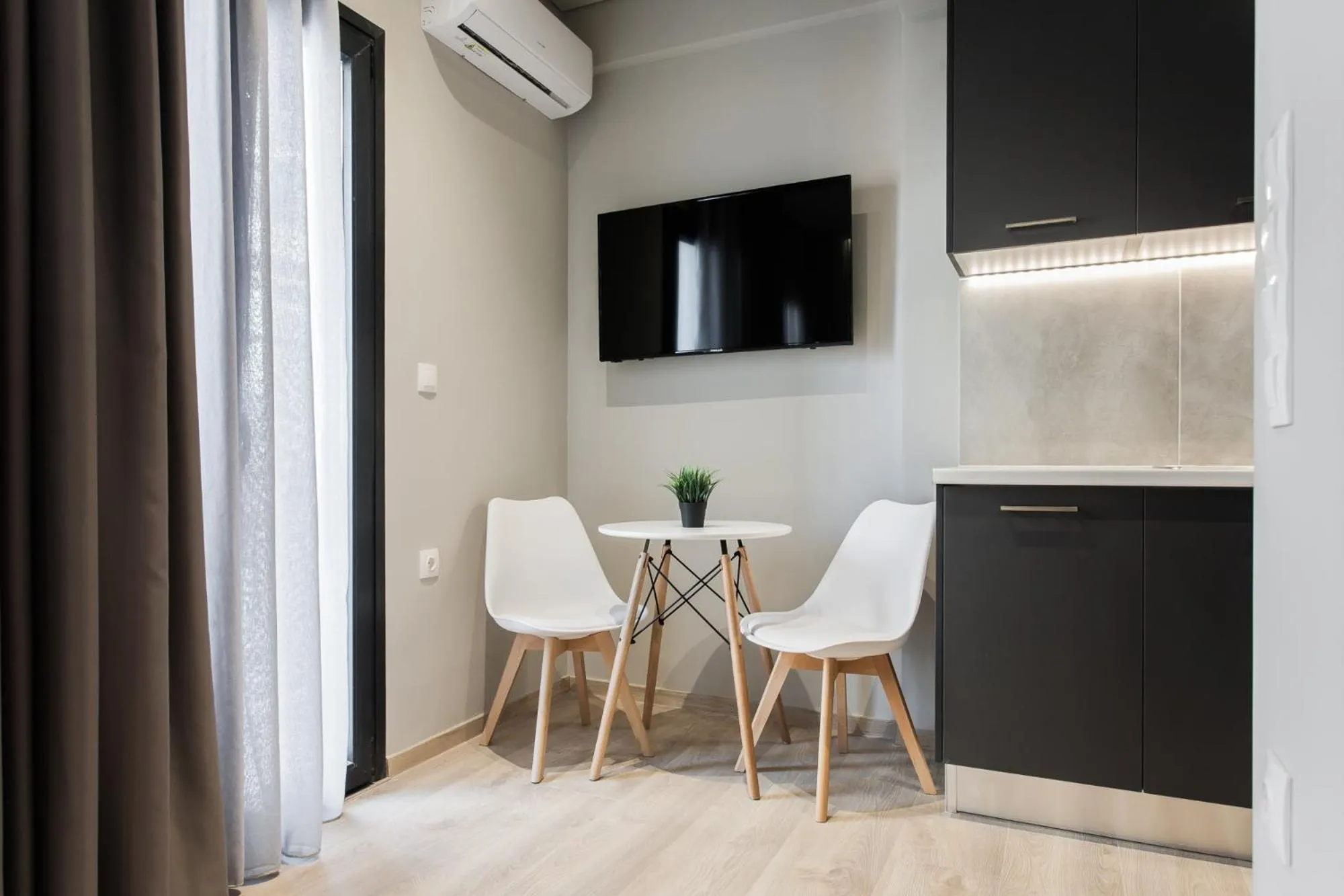 TV and multimedia in WYZ Piraeus