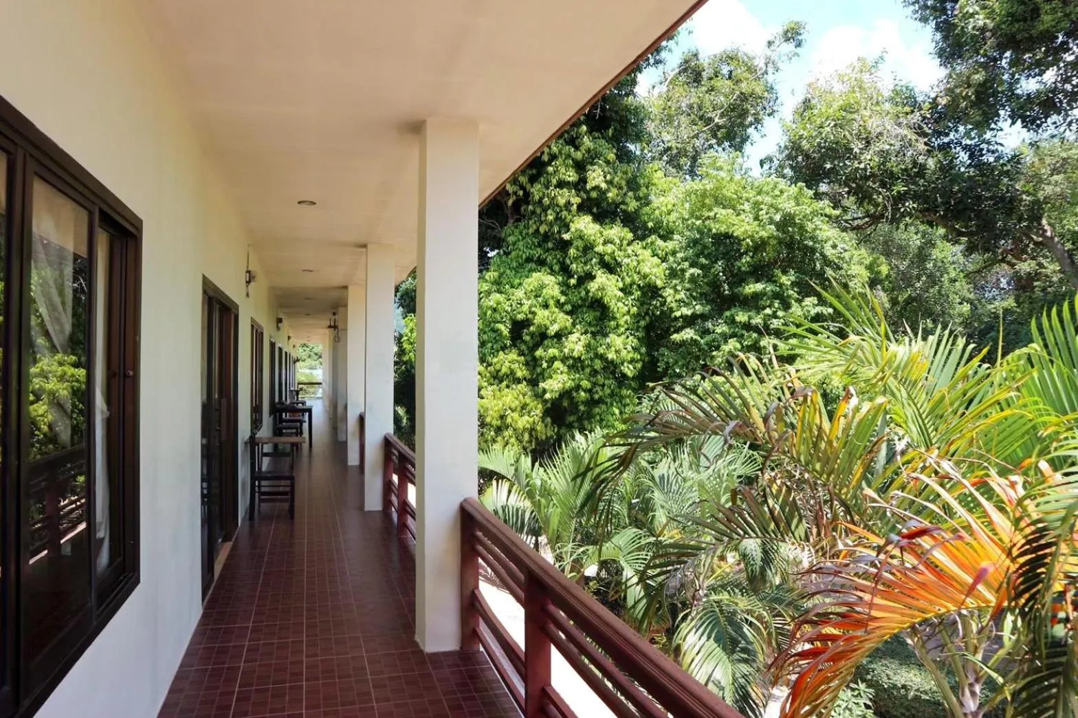 Day in Baan srinimit Apartment