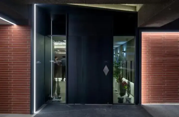 Property building in Hotel TARA Property building in Hotel TARA