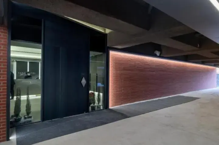 Property building in Hotel TARA Property building in Hotel TARA