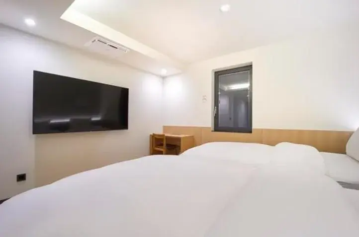 Bed in Hotel TARA Bed in Hotel TARA