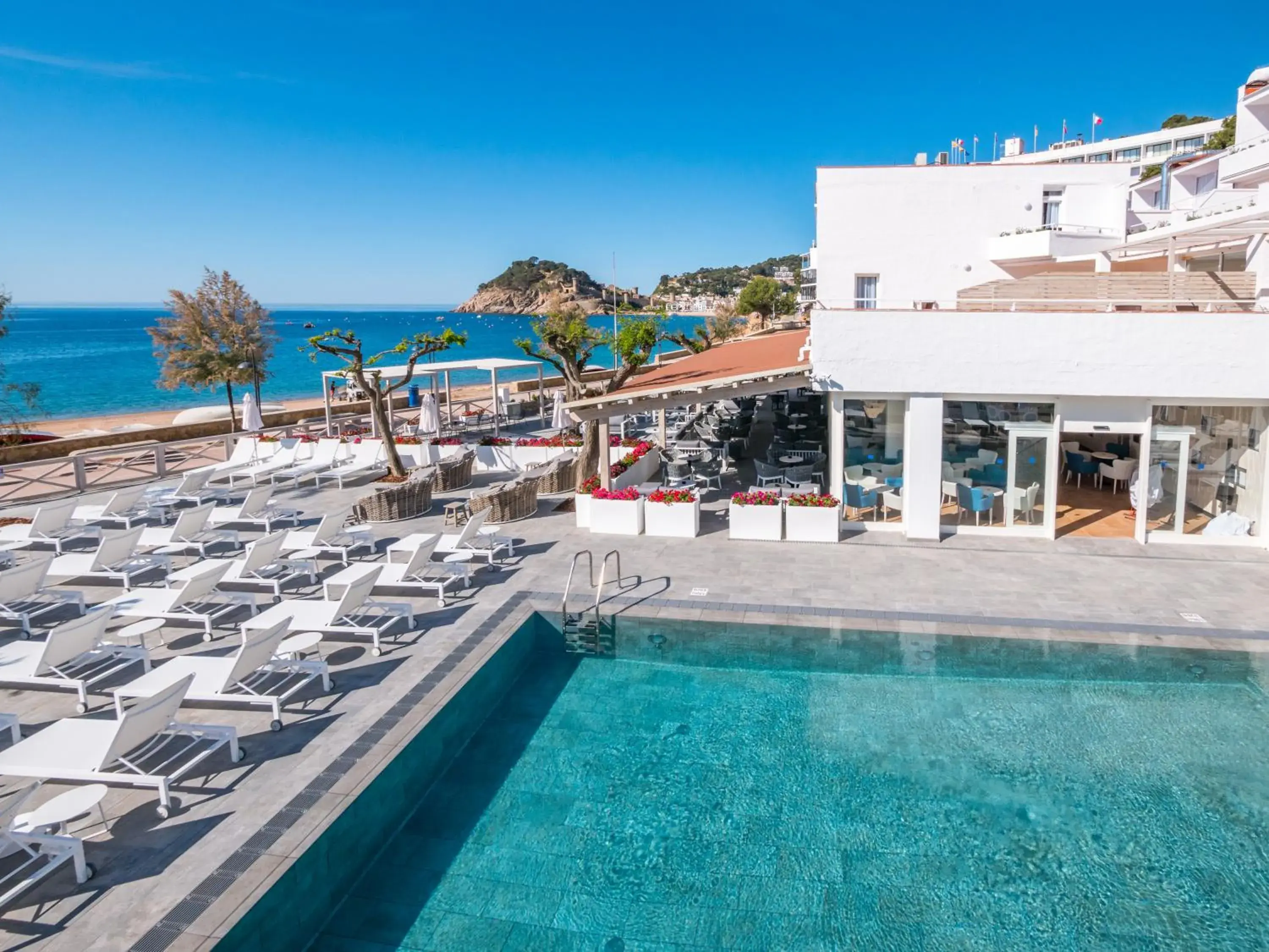 Pool view in Golden Mar Menuda Pool view in Golden Mar Menuda