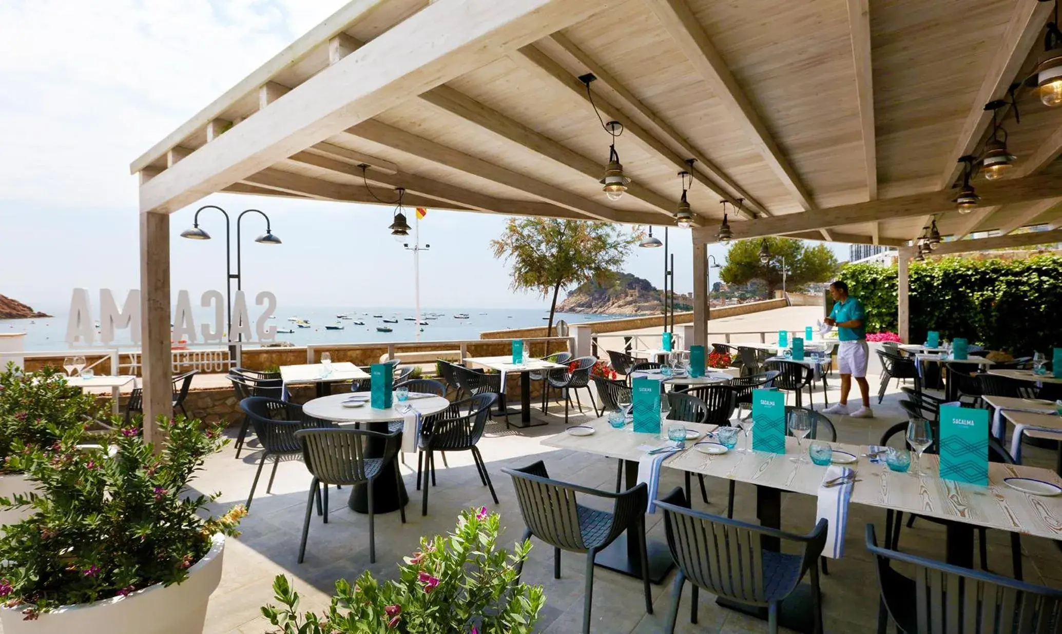 Restaurant/places to eat in Golden Mar Menuda Restaurant/places to eat in Golden Mar Menuda