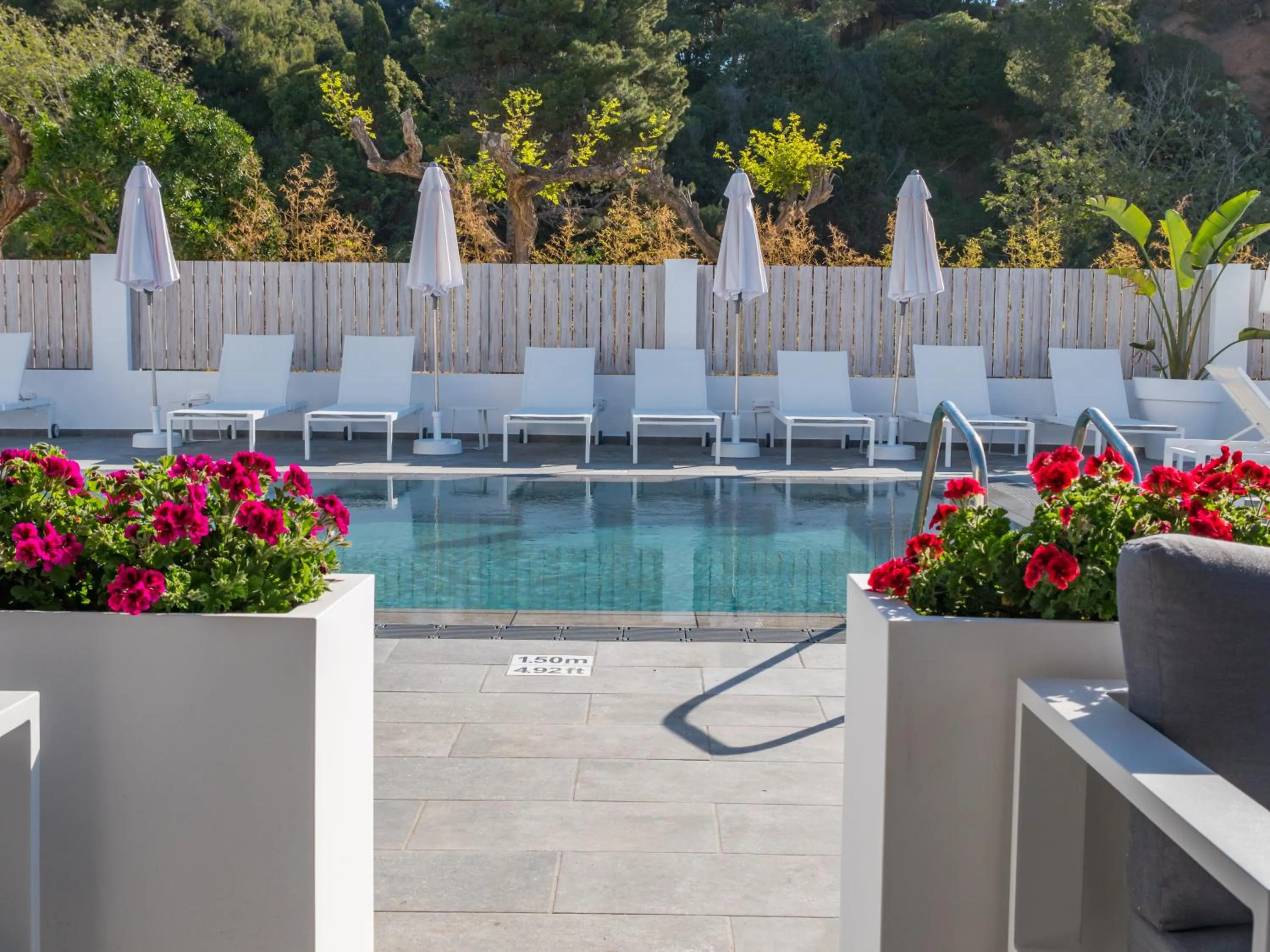 Swimming pool in Golden Mar Menuda