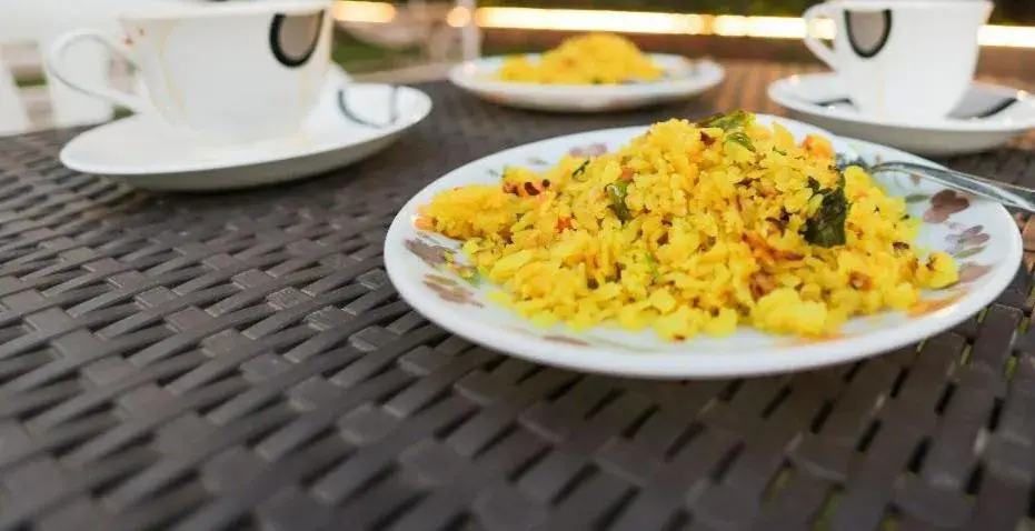 Food in Drizzle Resort with Swimming pool Near Maapro Garden Food in Drizzle Resort with Swimming pool Near Maapro Garden