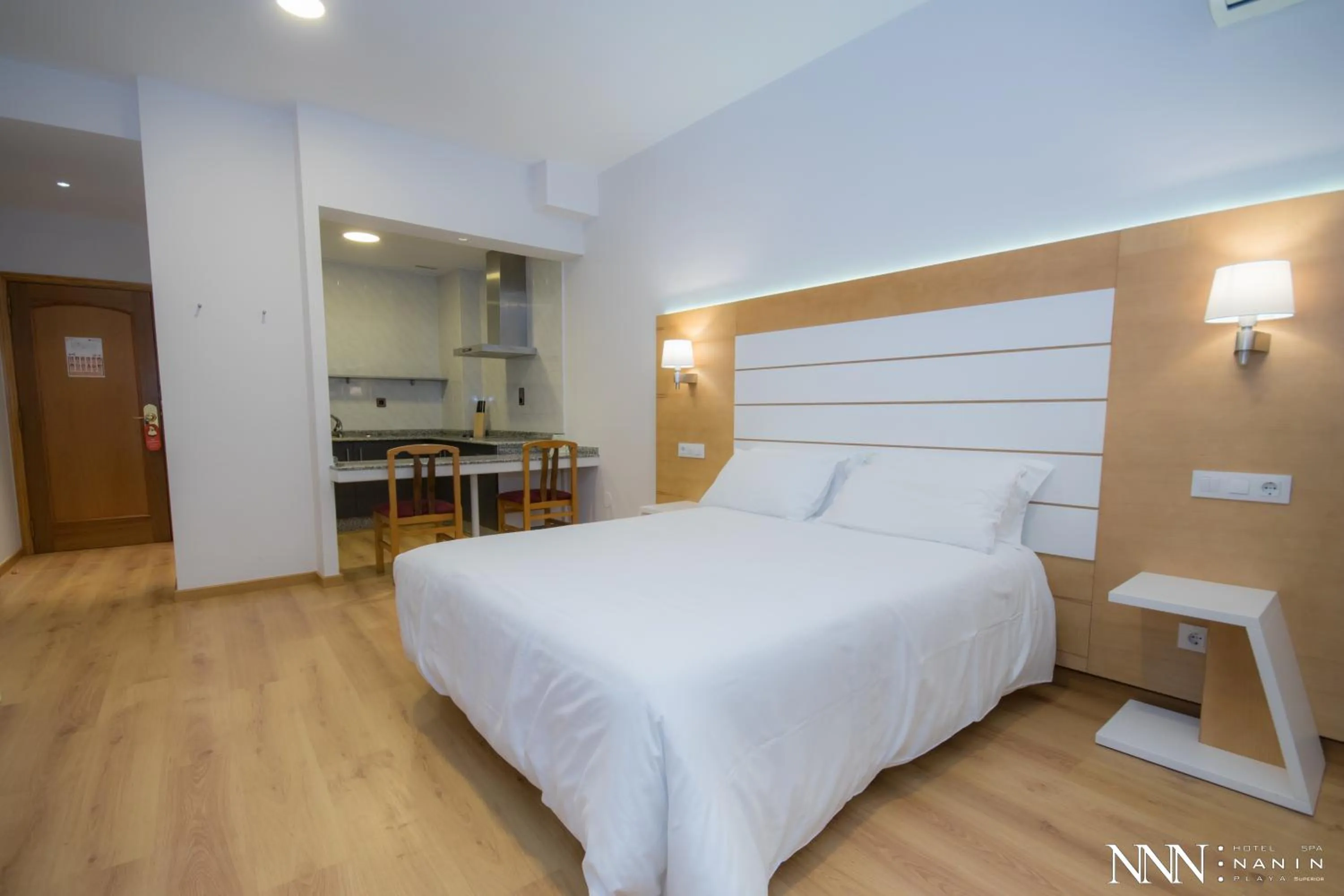 Bed in Hotel Spa Nanin Playa