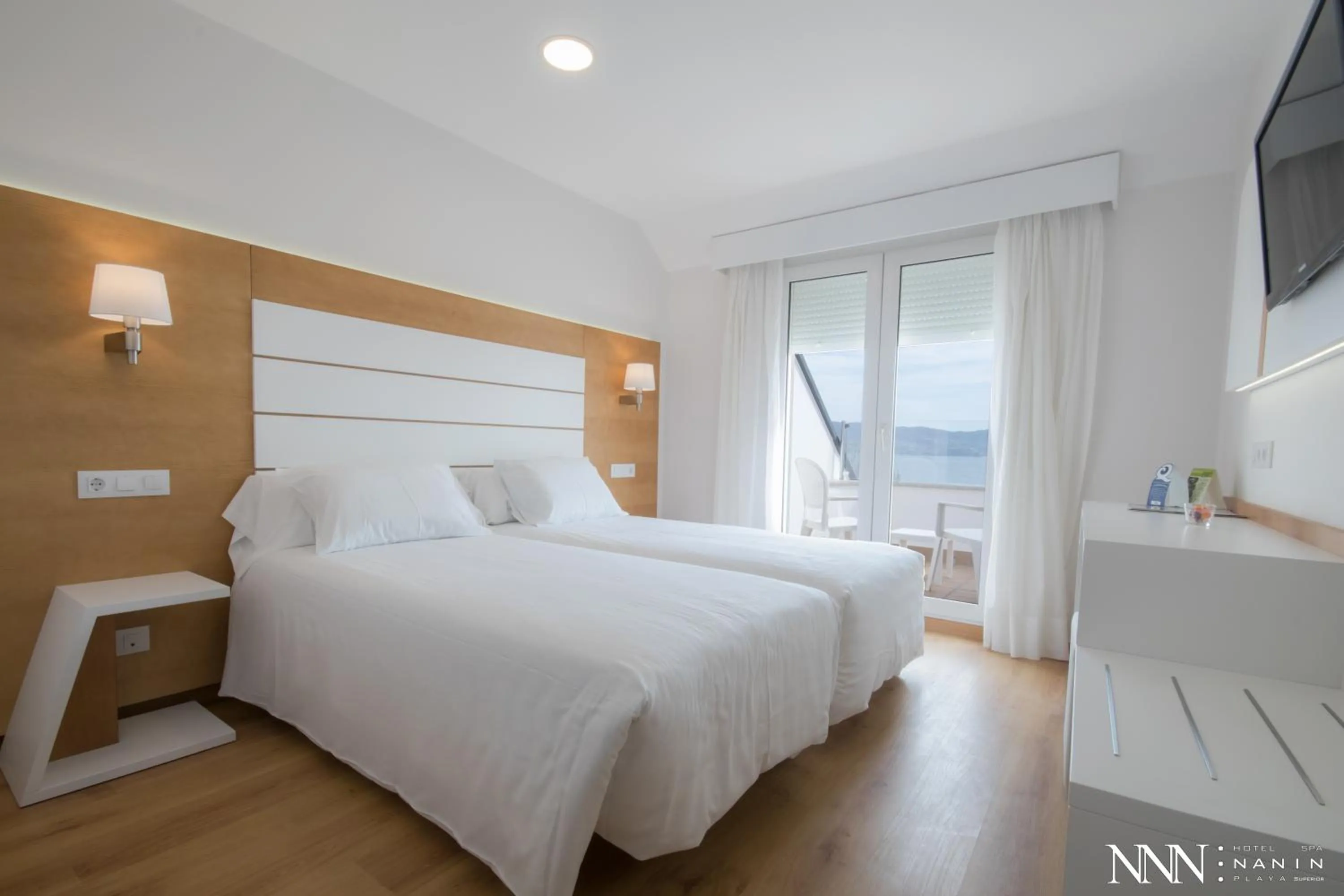 Bed in Hotel Spa Nanin Playa