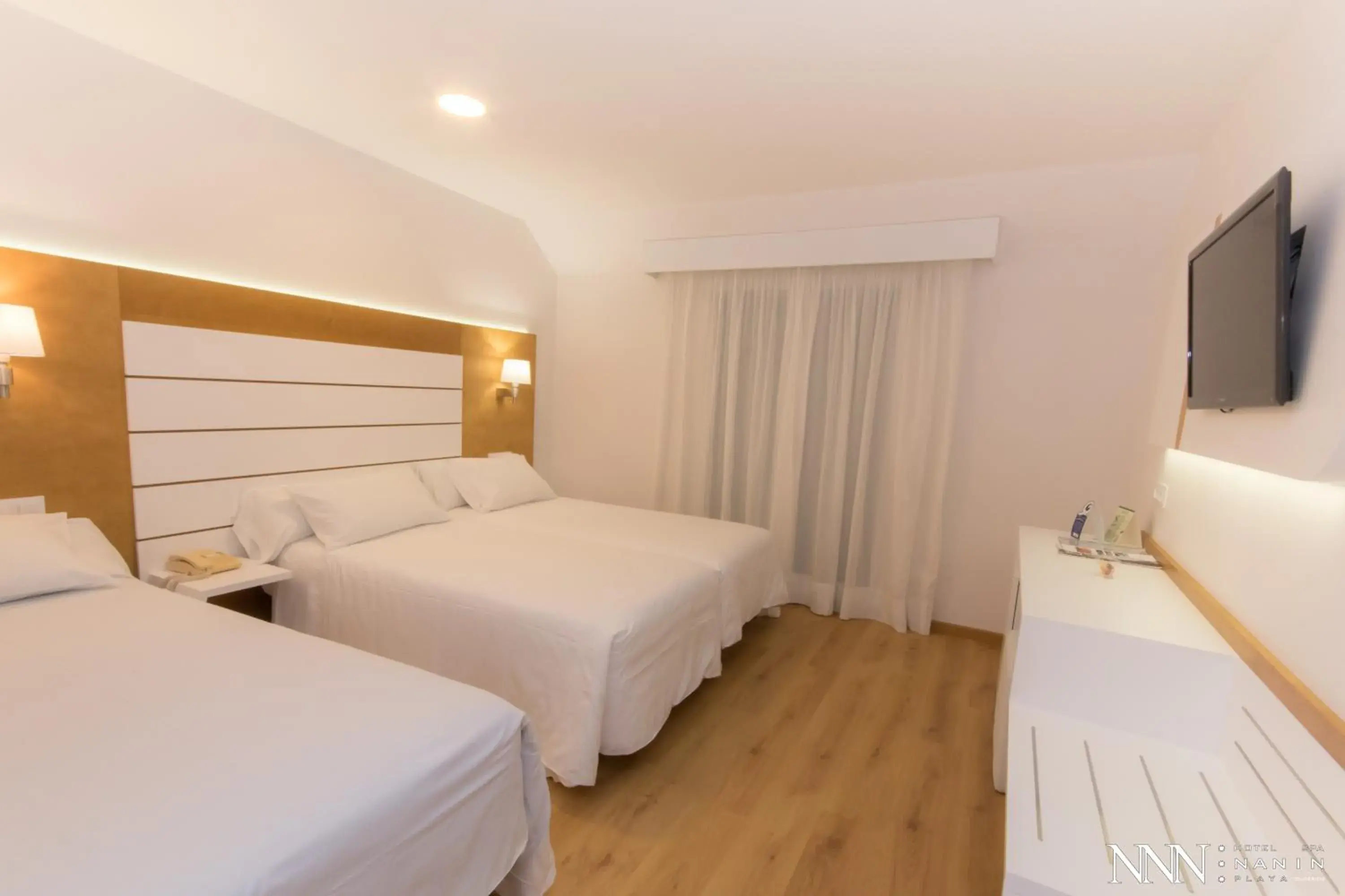 Bed in Hotel Spa Nanin Playa Bed in Hotel Spa Nanin Playa