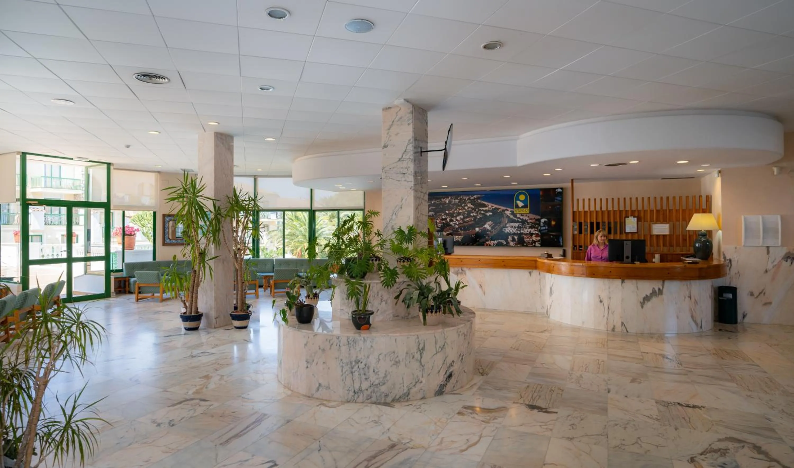 Lobby or reception in ALEGRIA Pino Alto
