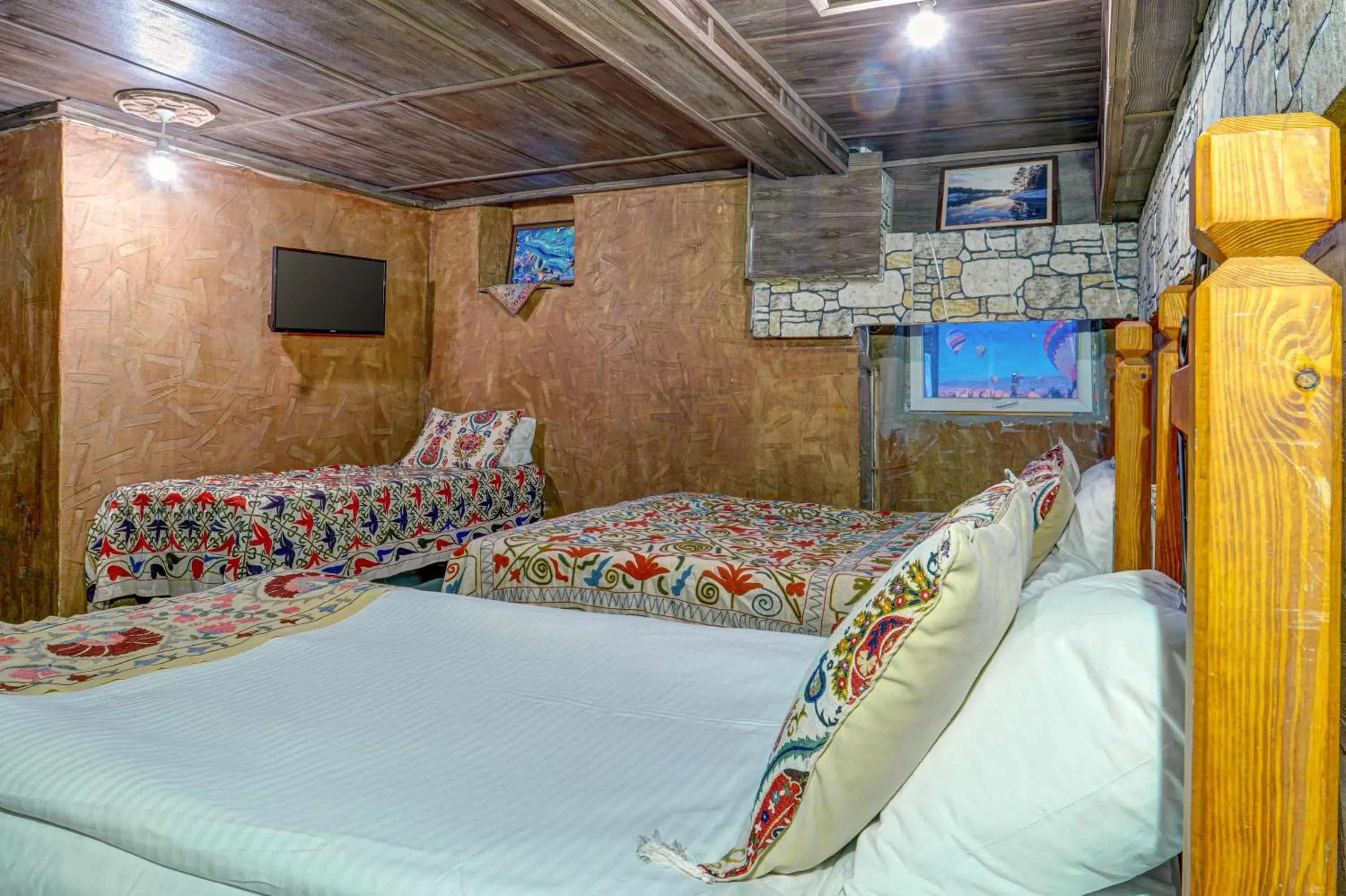 Economy Triple Room in Atax Cave House Economy Triple Room in Atax Cave House