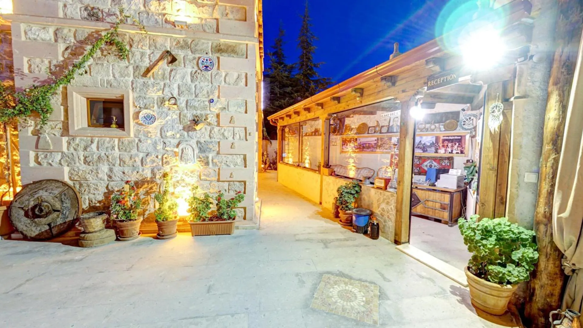 Property building in Atax Cave House