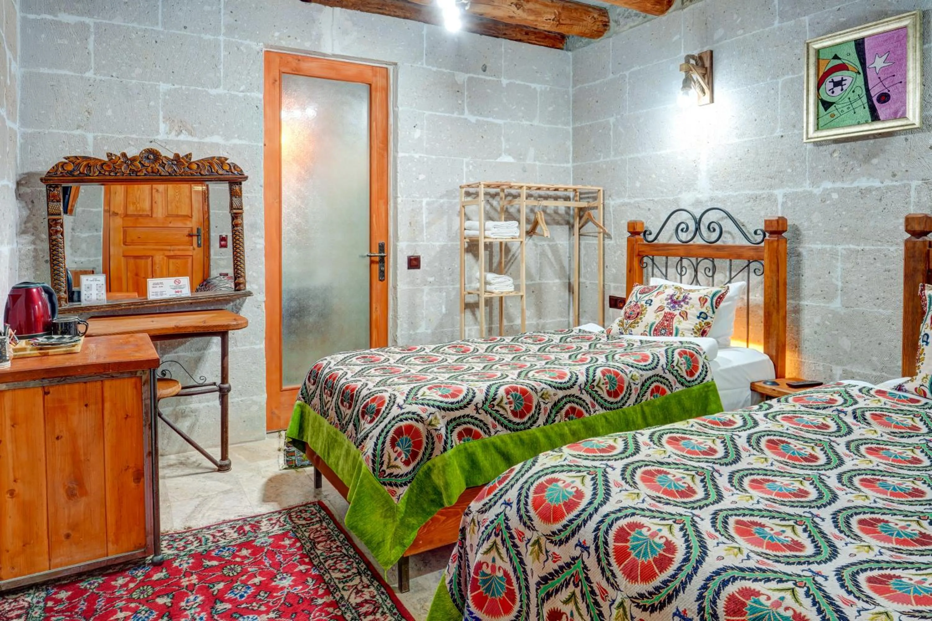 Bedroom, Bed in Atax Cave House