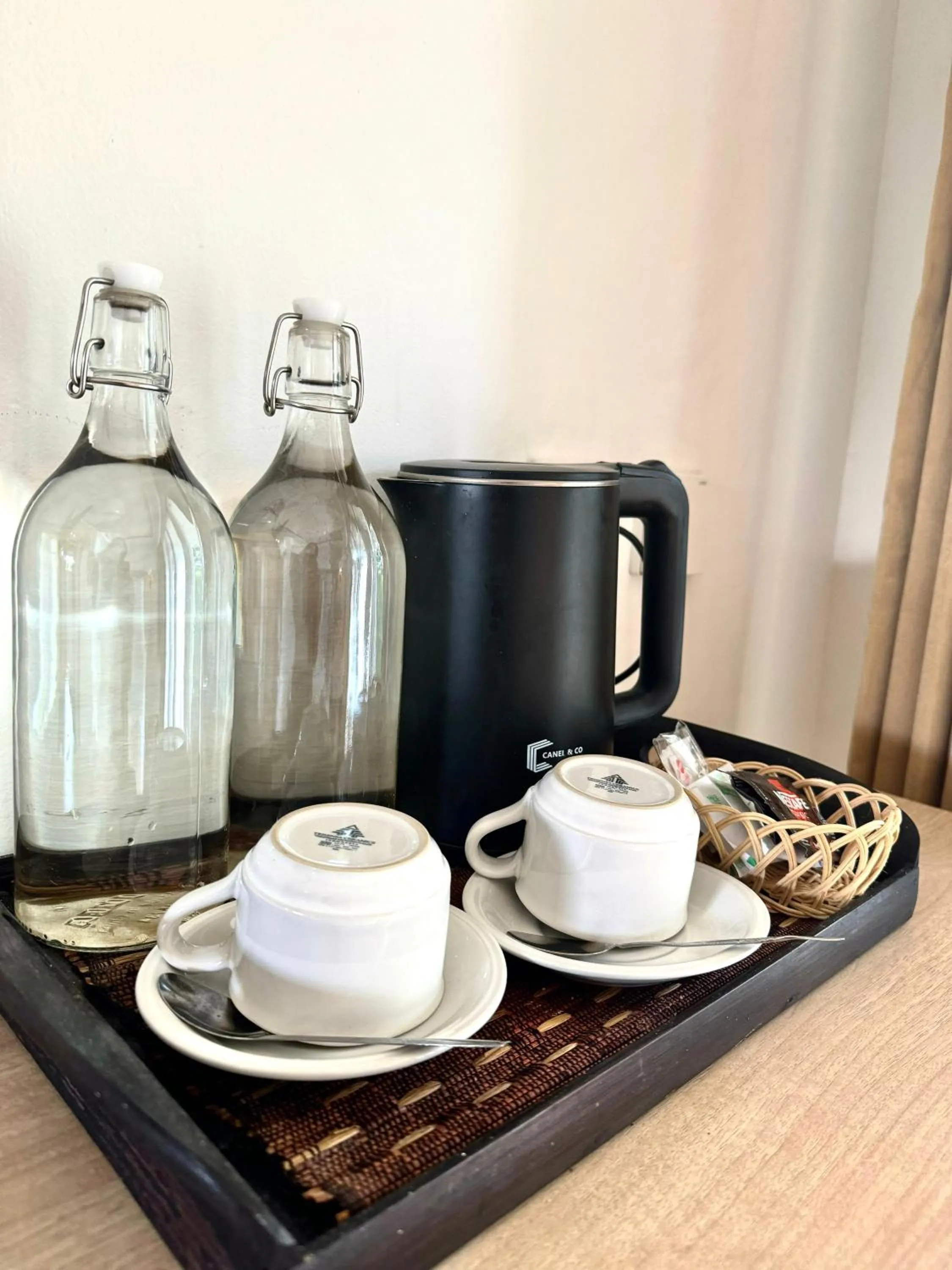 Coffee/tea facilities in The Hita Apartement