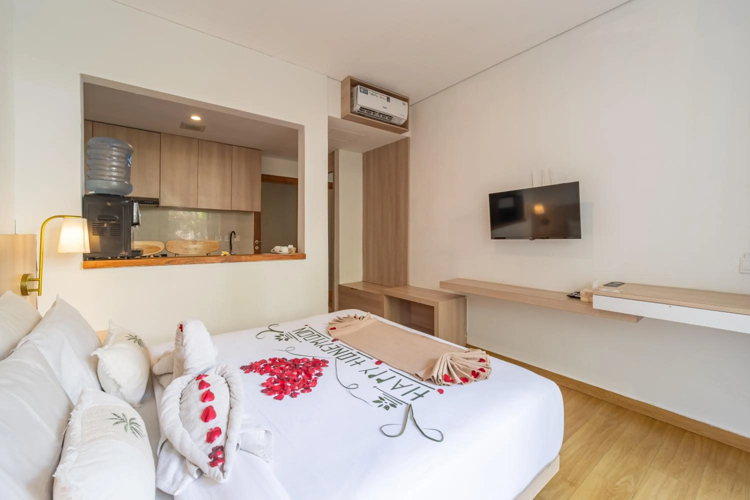 Bed in The Hita Apartement