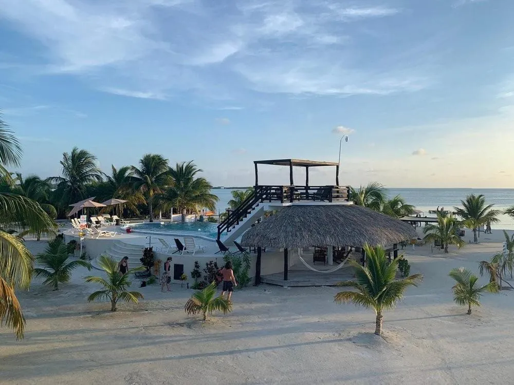 Swimming pool in The Bounty