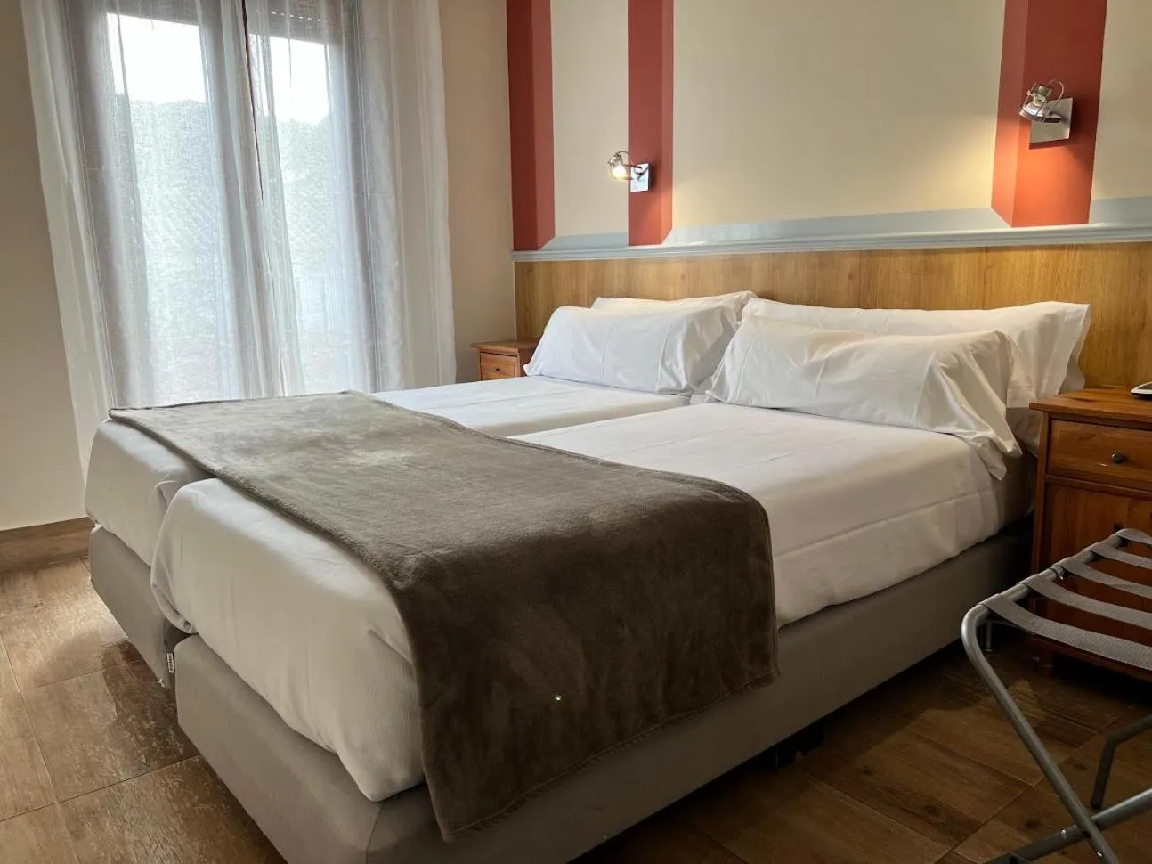 Bedroom, Bed in Hotel Pinomar