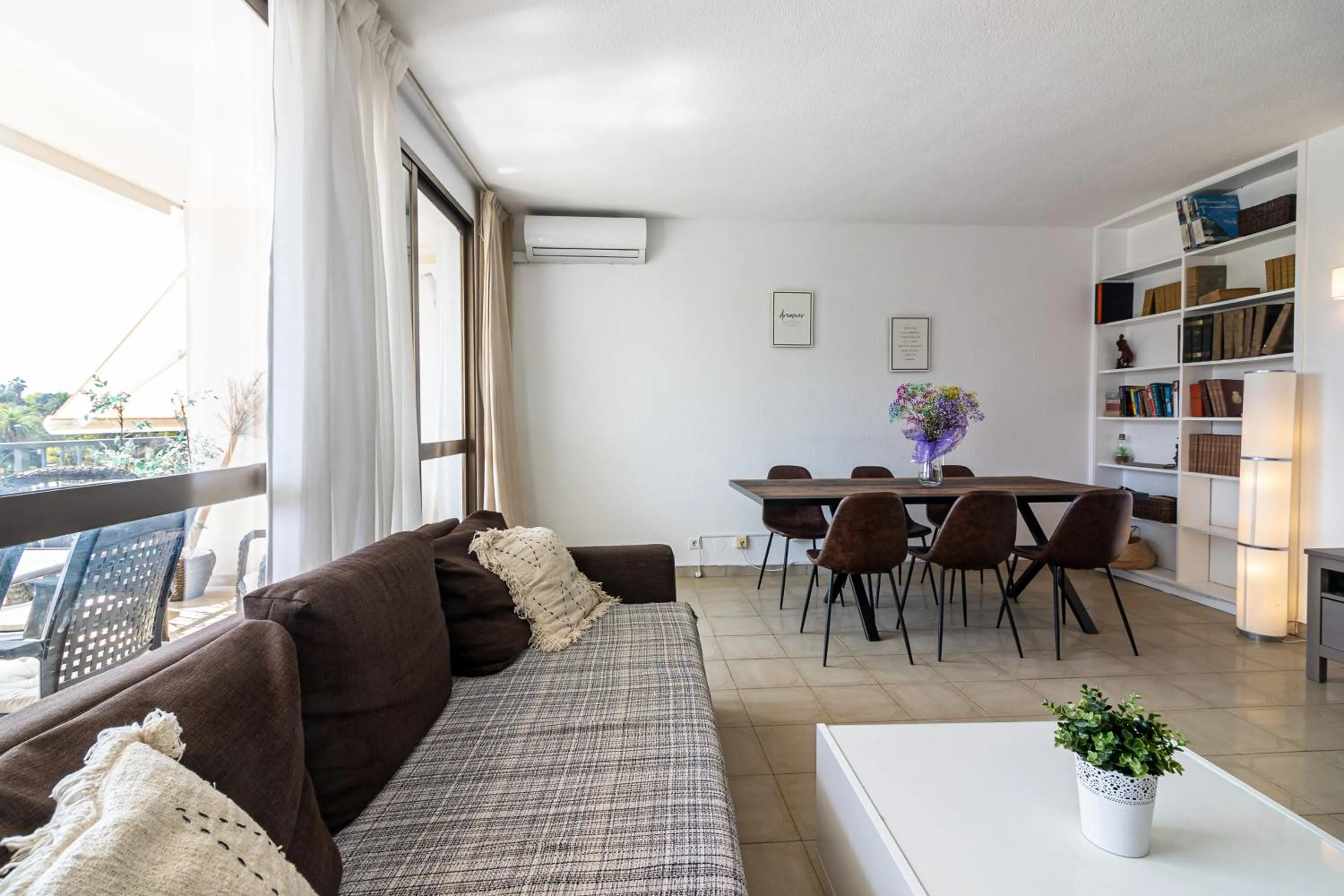 Living room in Reding 5 FreshApartments