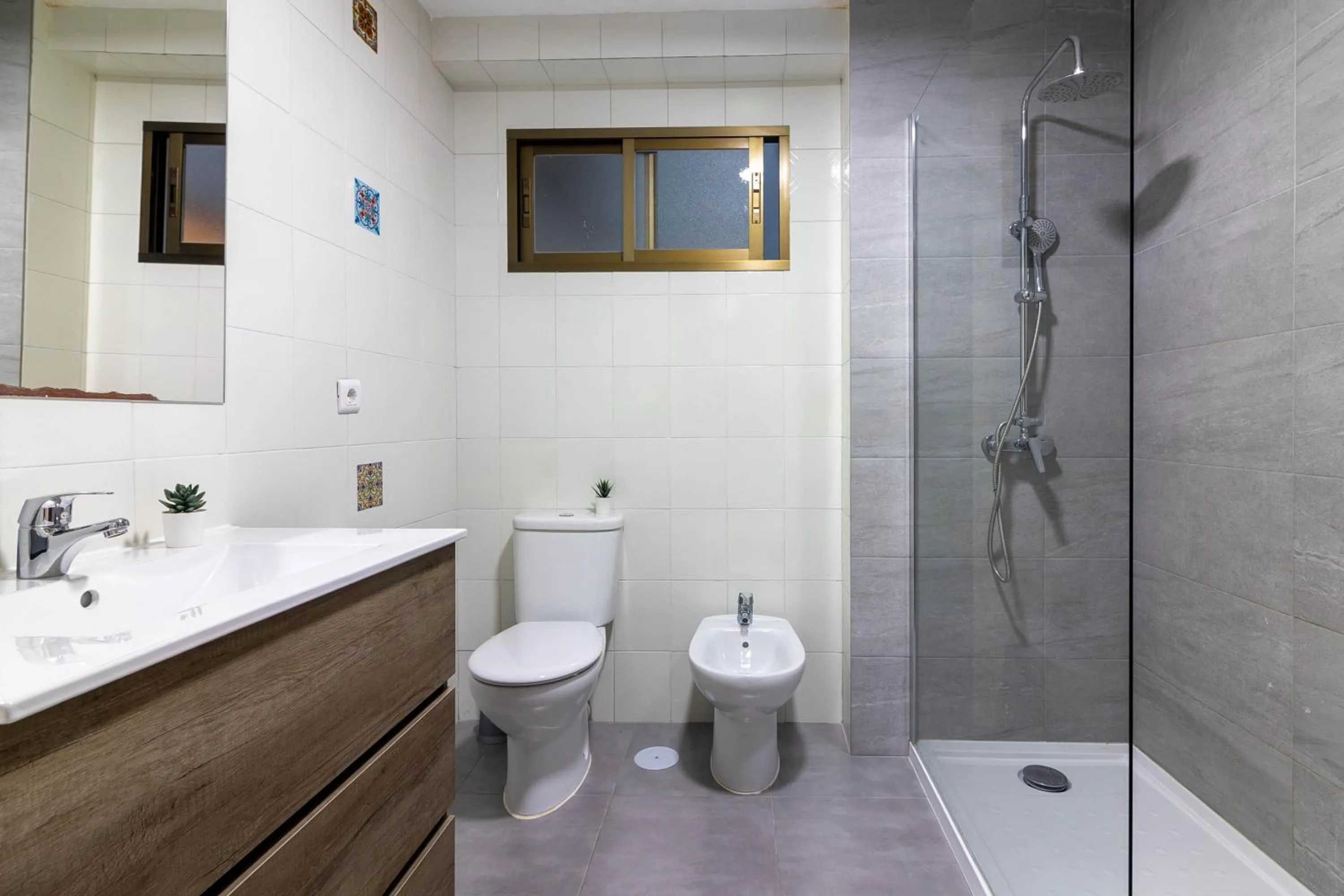 Bathroom in Reding 5 FreshApartments