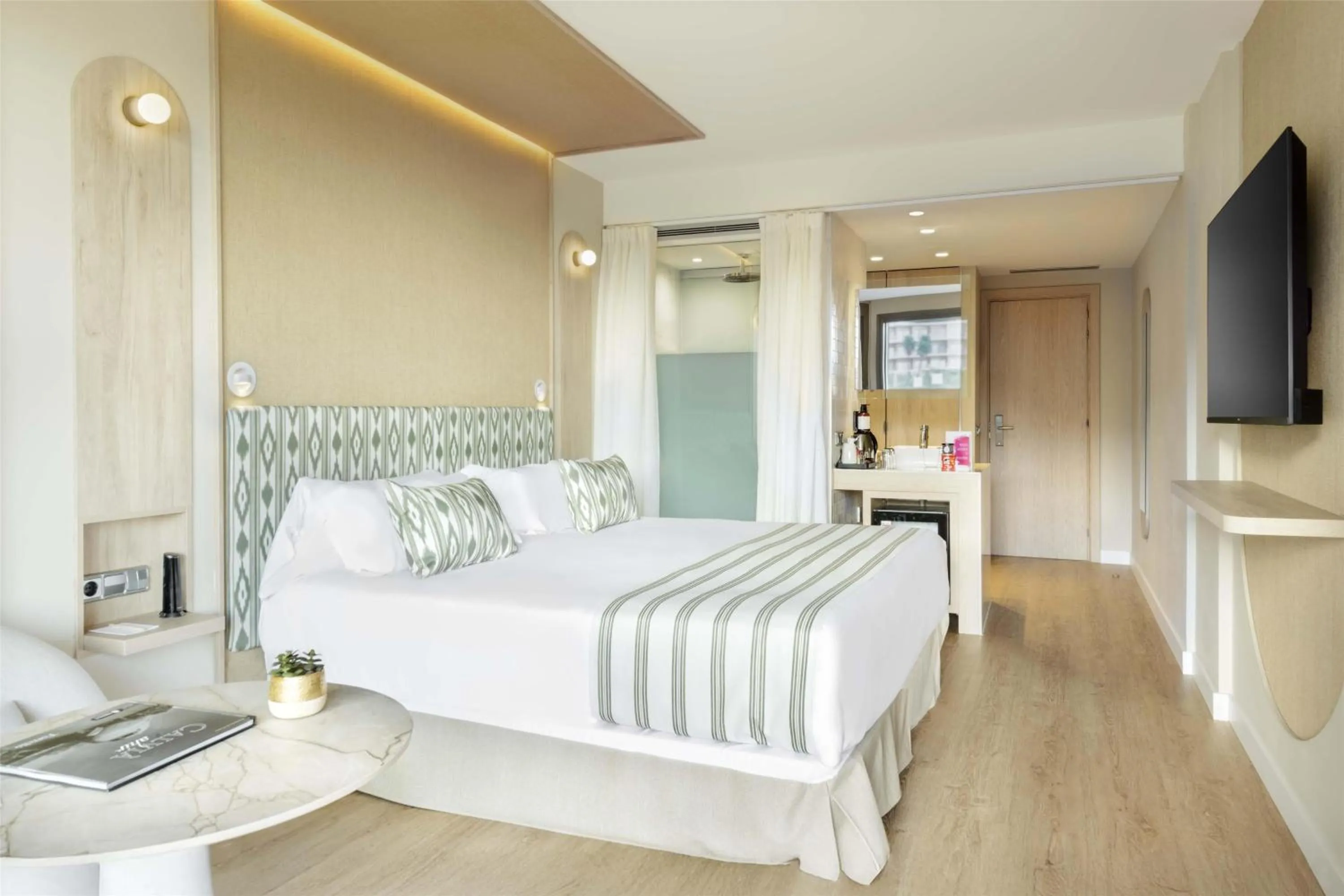 Bedroom, Bed in Barceló Illetas Albatros - Adults Only