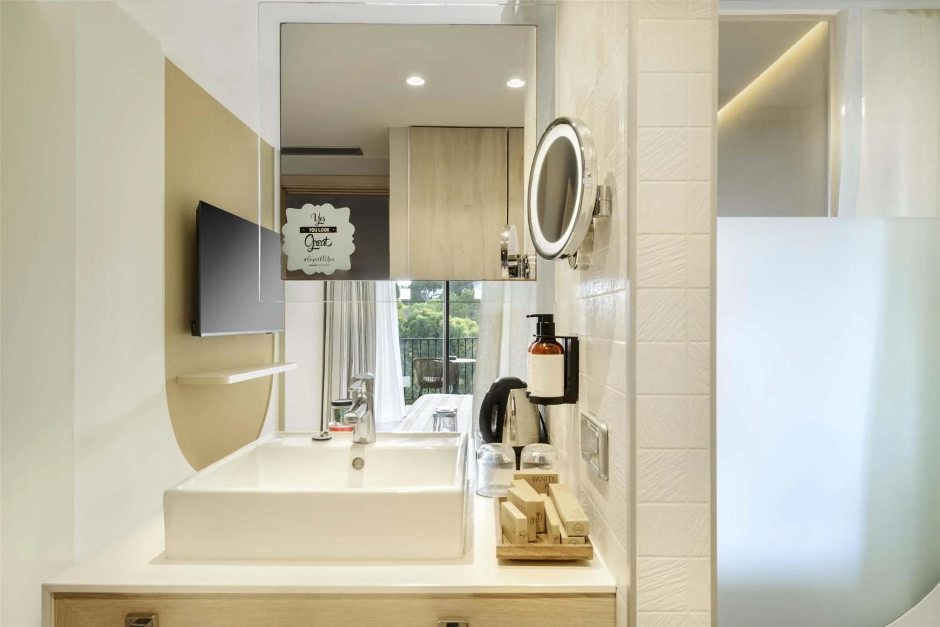 Bathroom in Barceló Illetas Albatros - Adults Only