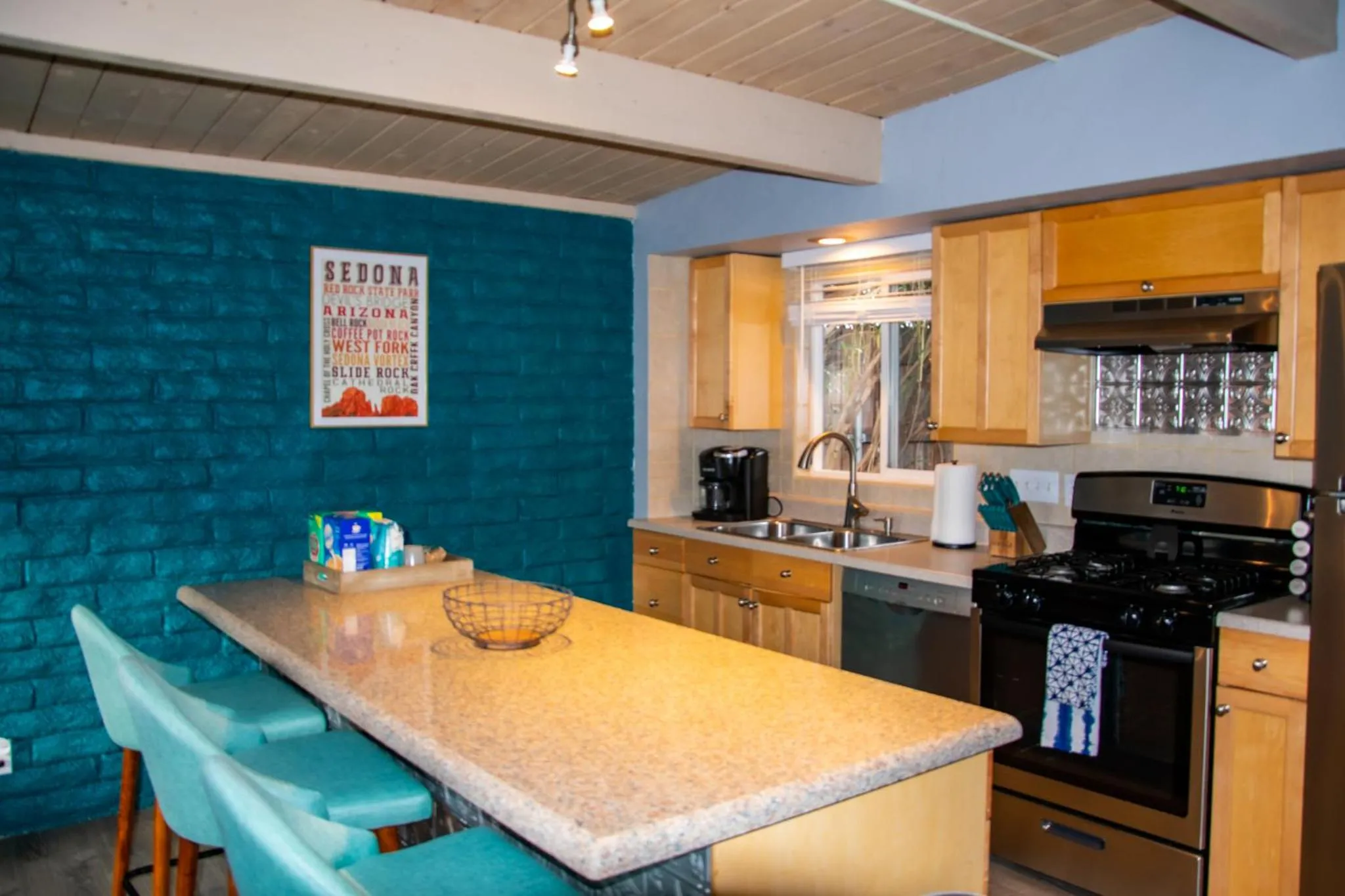 One-Bedroom Apartment in The Three Keys duplex