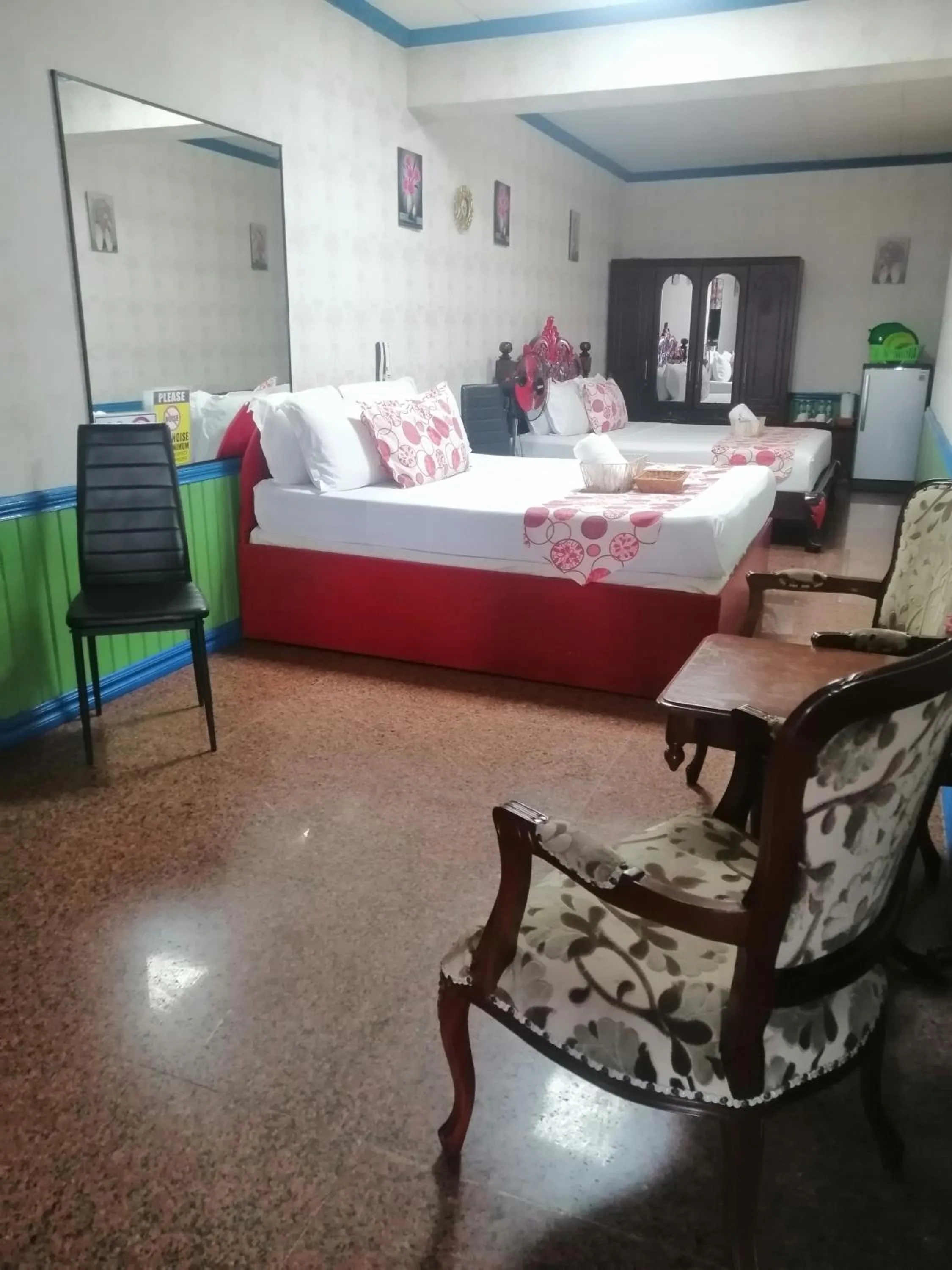 Bed in Sang Yoo Mountain View Tagaytay Staycation - Over Looking Of Taal Volcano