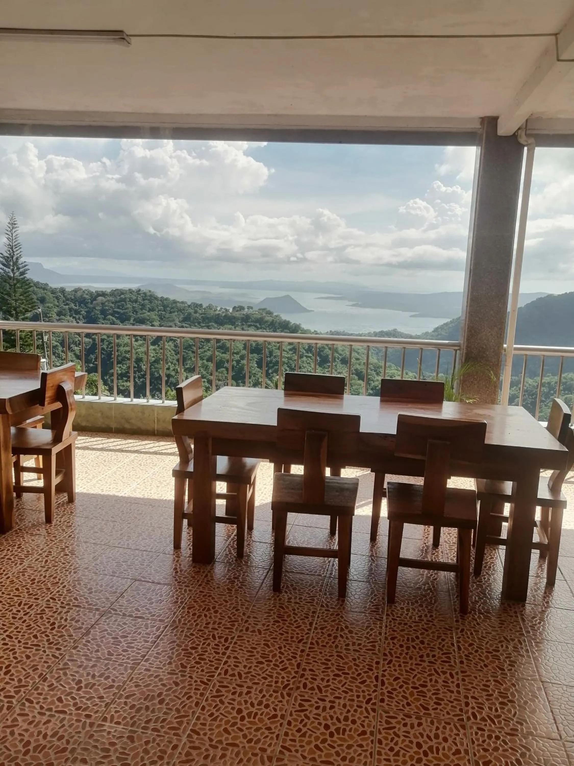 Sang Yoo Mountain View Tagaytay Staycation - Over Looking Of Taal Volcano