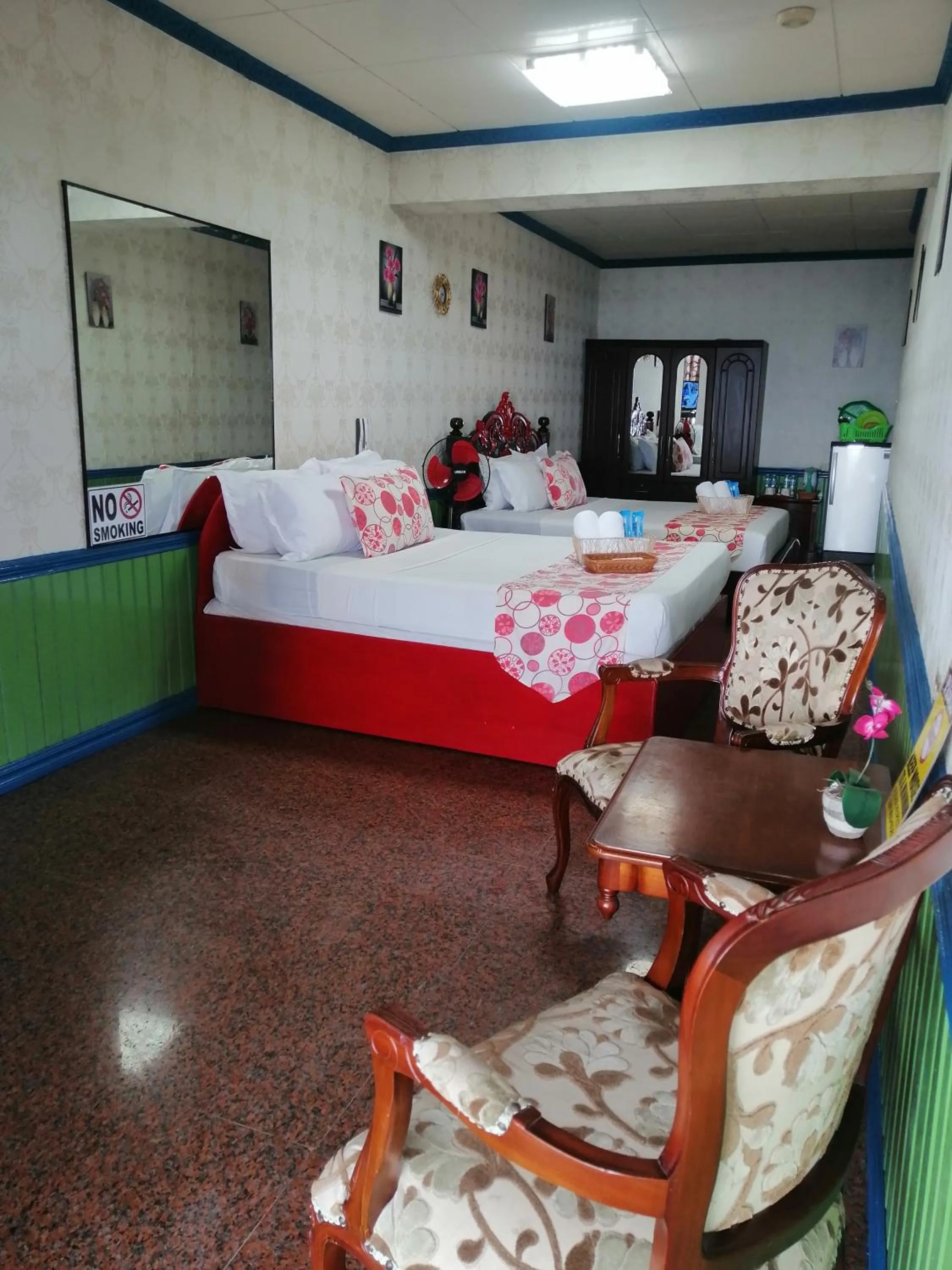 Bed in Sang Yoo Mountain View Tagaytay Staycation - Over Looking Of Taal Volcano