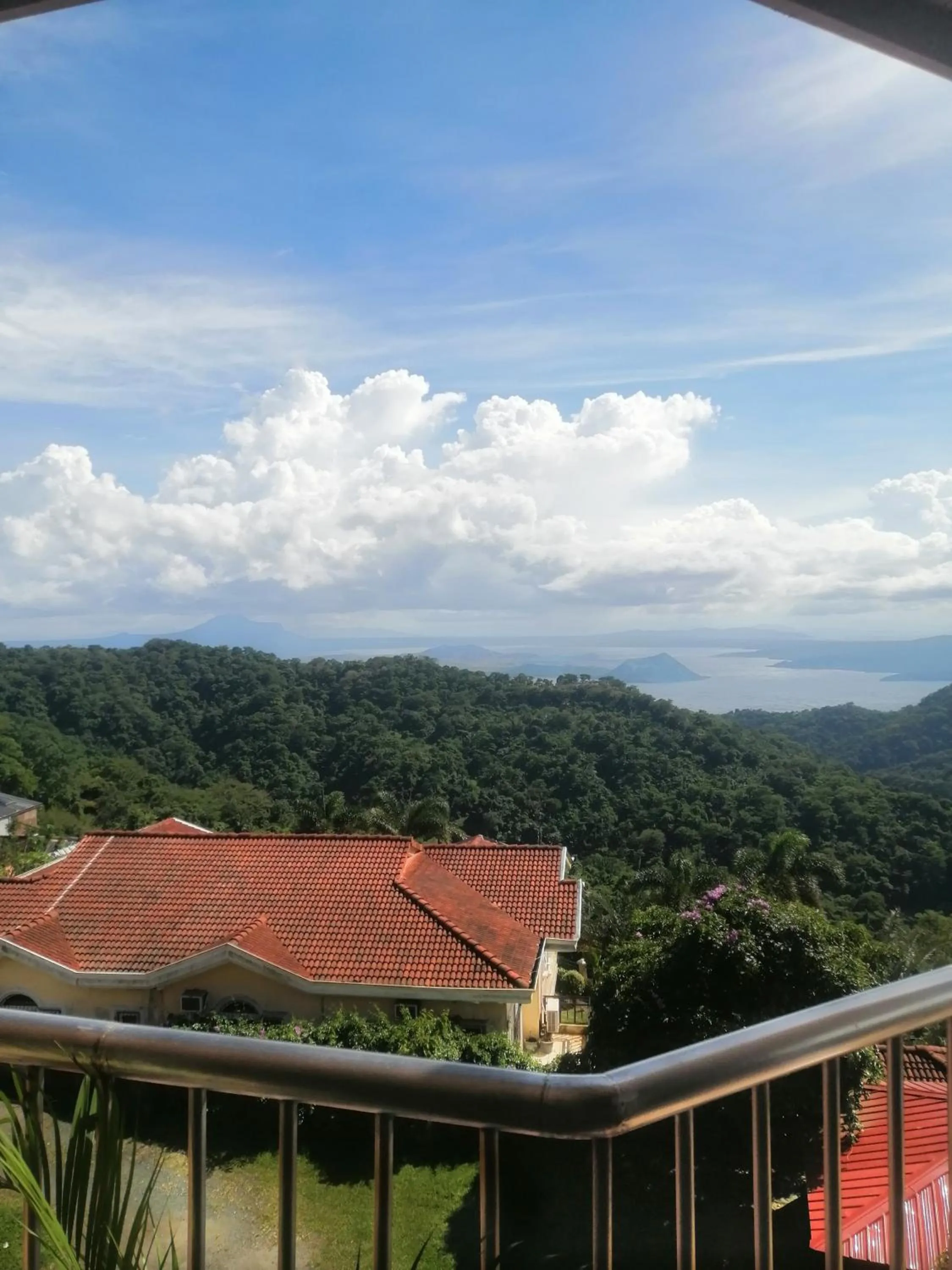 Sang Yoo Mountain View Tagaytay Staycation - Over Looking Of Taal Volcano