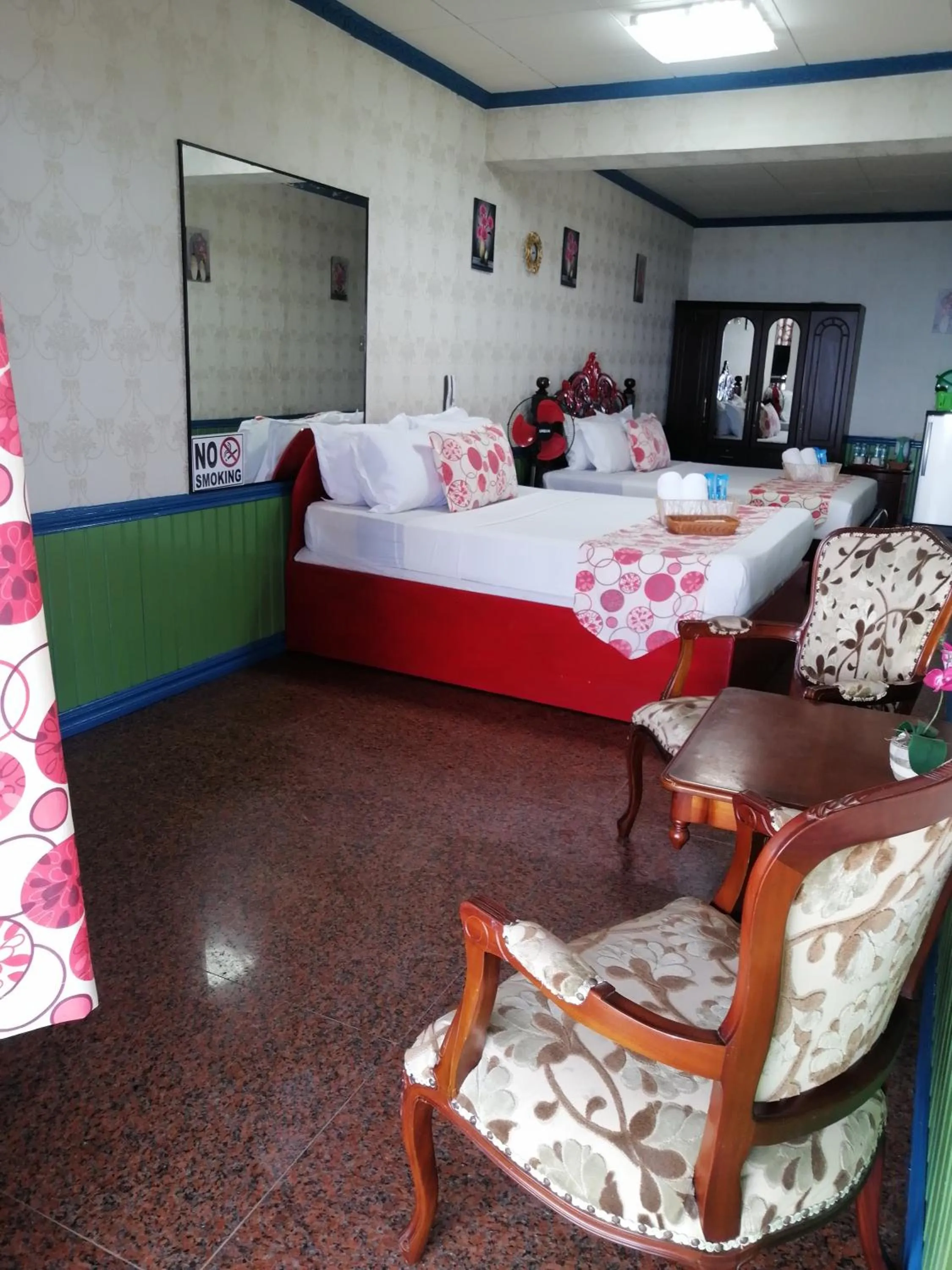 Bed in Sang Yoo Mountain View Tagaytay Staycation - Over Looking Of Taal Volcano