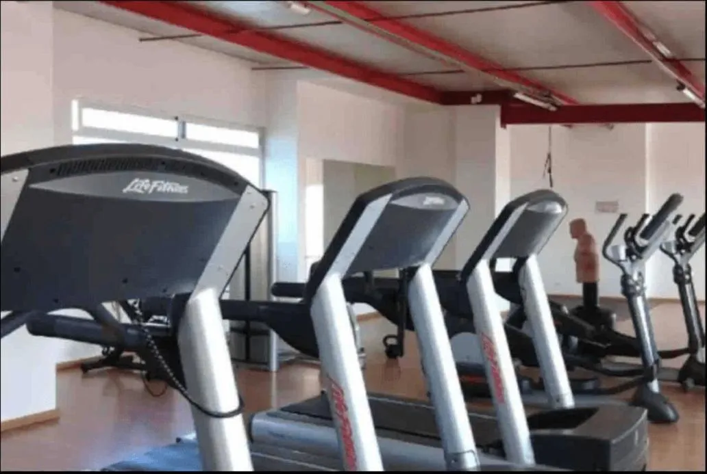 Fitness centre/facilities in Anahuac Apartments by VH