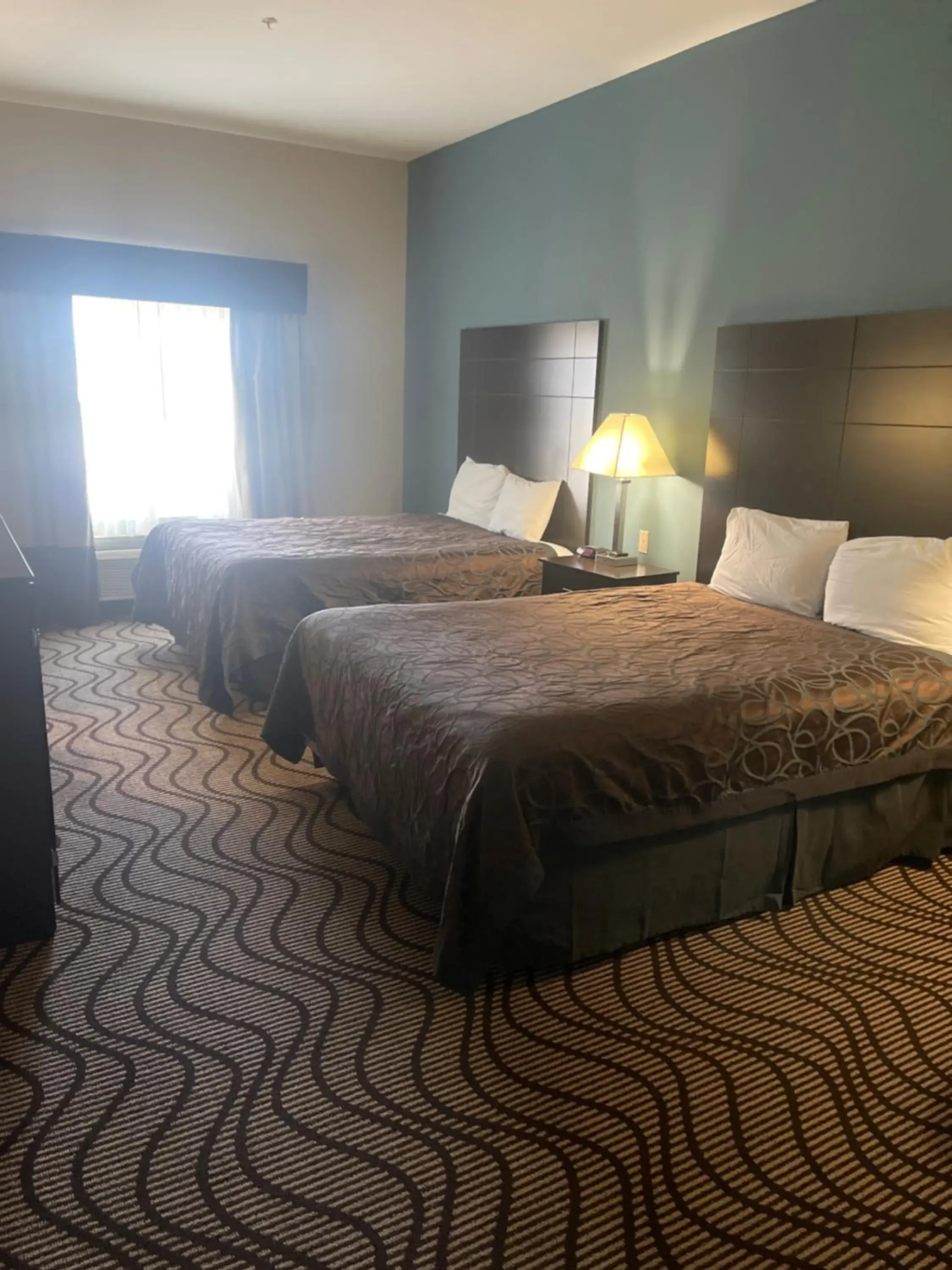 Double Room in La Plaza Inn and Suites - Freer TX Double Room in La Plaza Inn and Suites - Freer TX