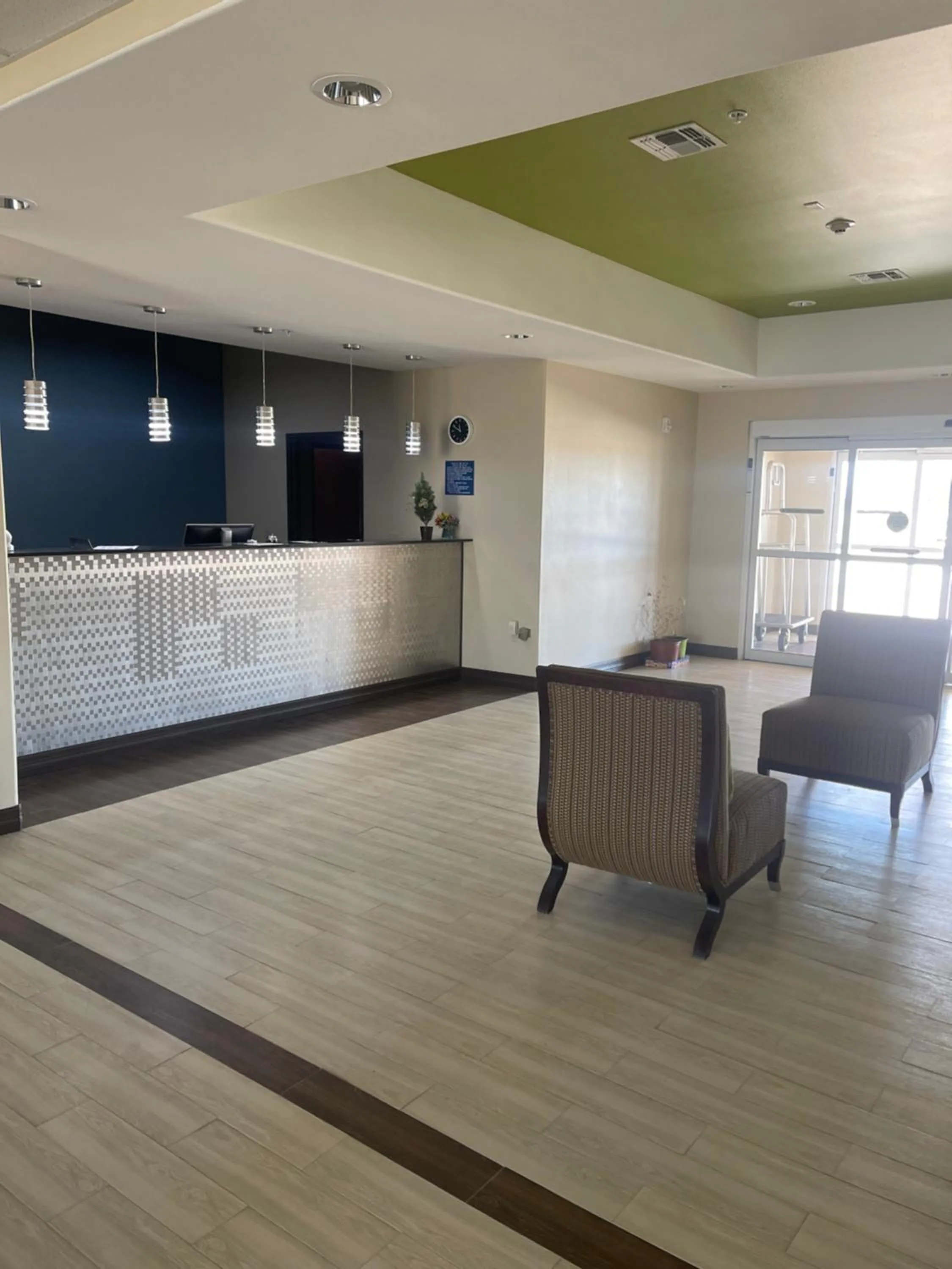 La Plaza Inn and Suites - Freer TX