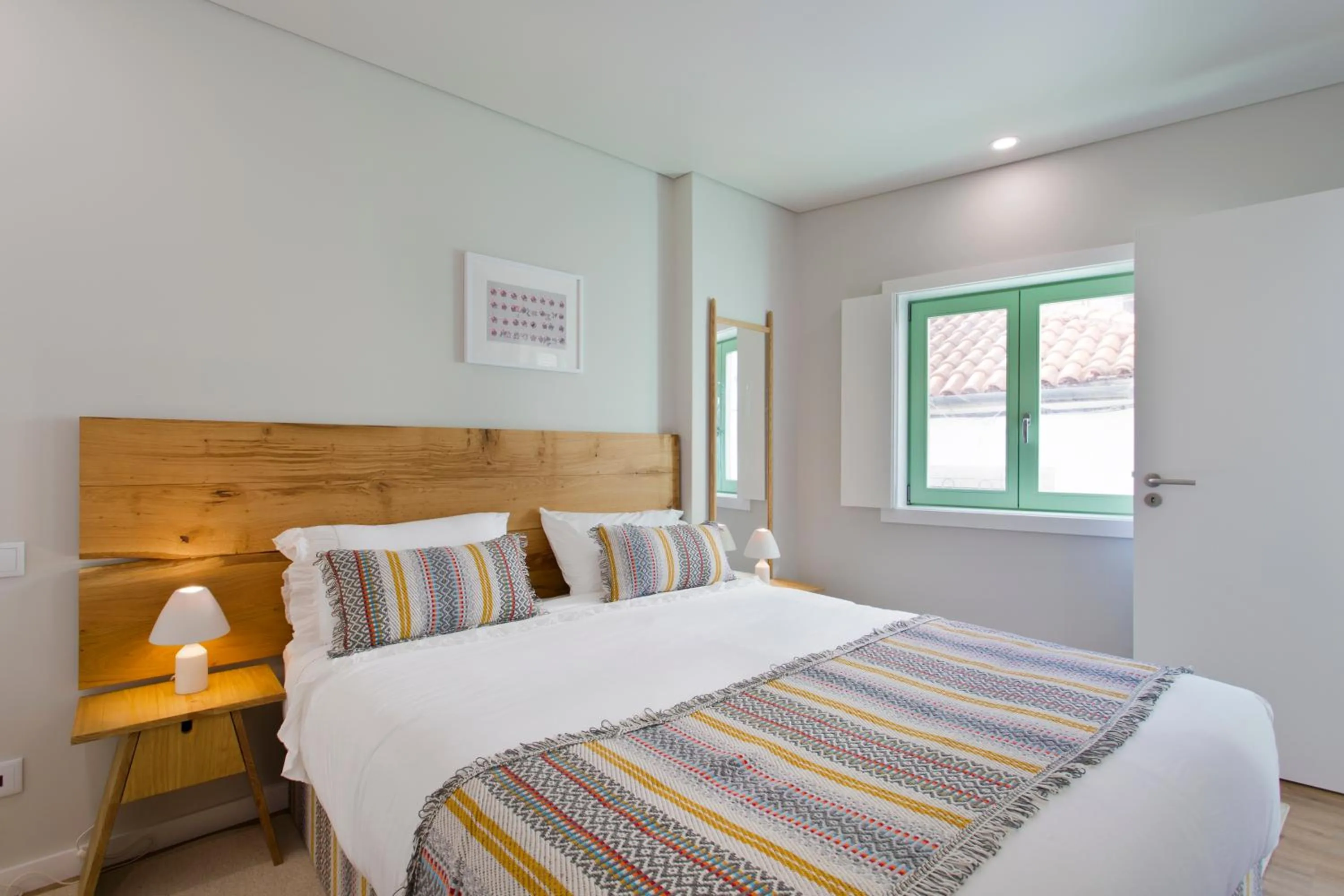 Boutique Rentals- SEA Breeze Apt