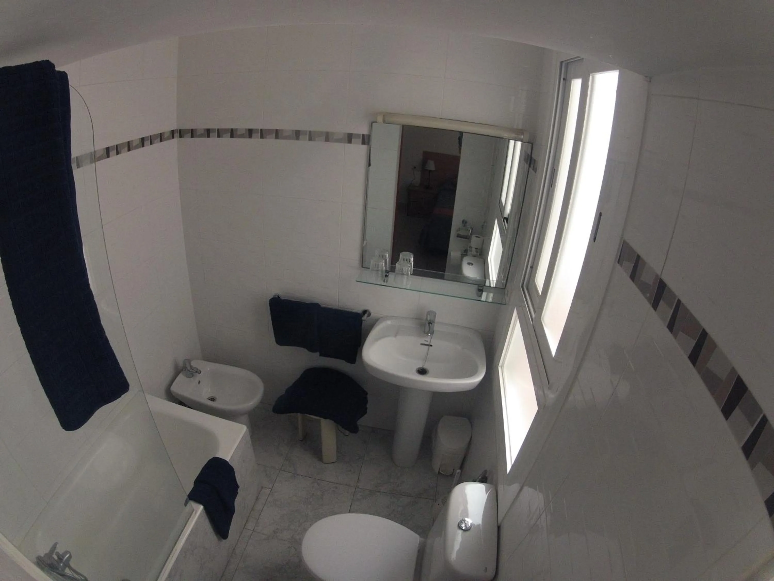 Bathroom in Hotel Montserrat