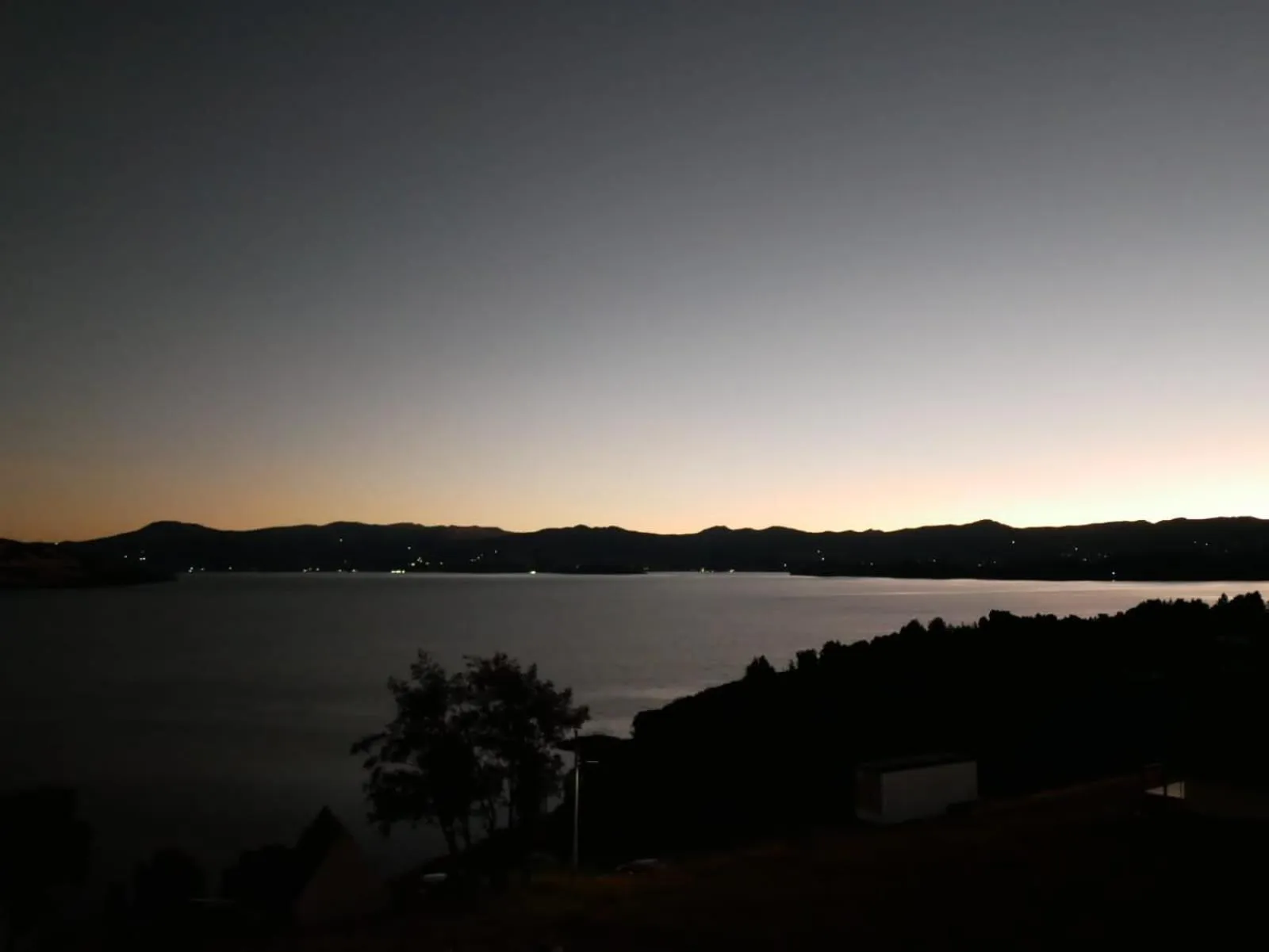 HOTEL TOTA ELISEO PLAYA BLANCA LAGO DE TOTA