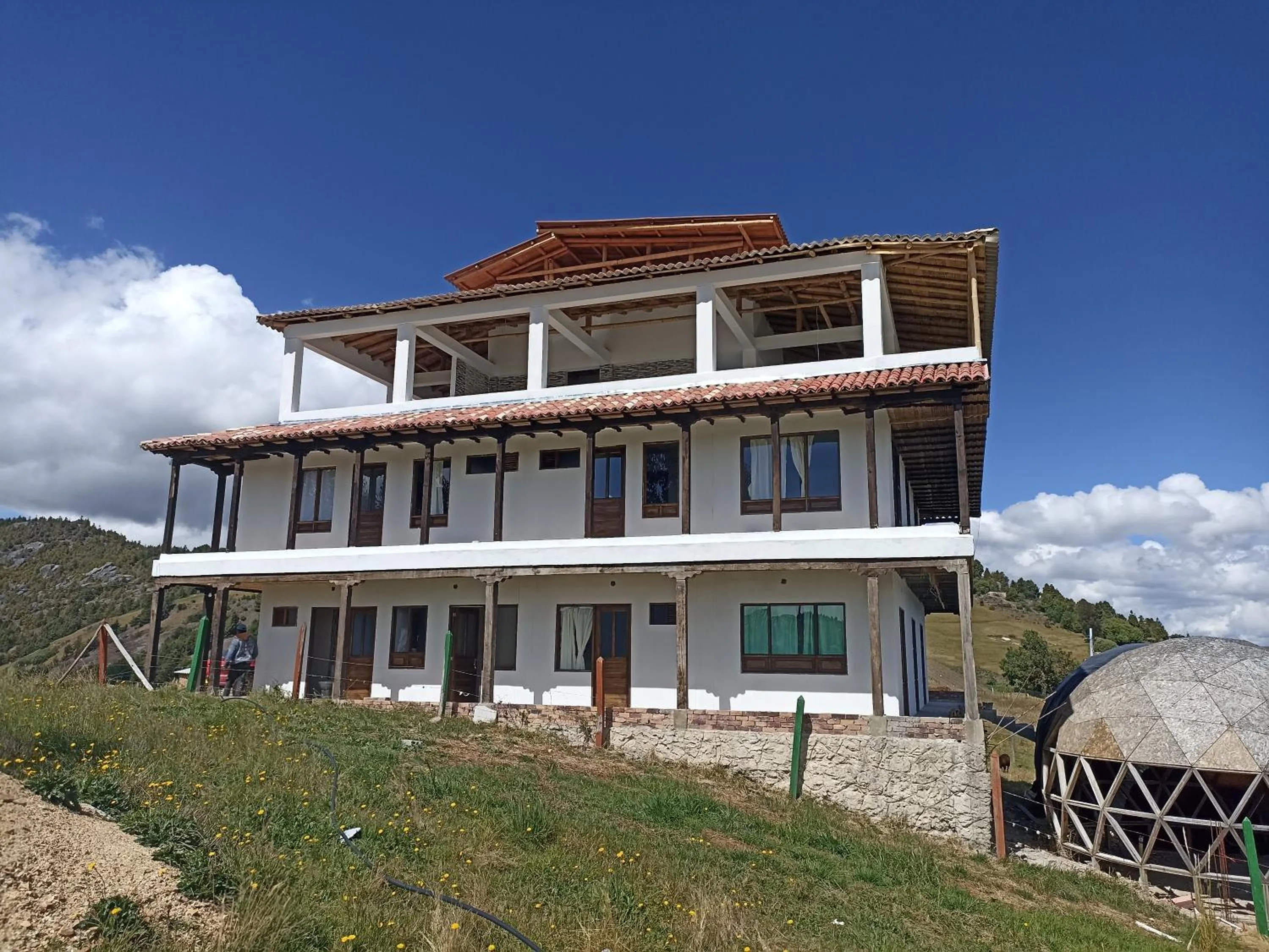 HOTEL TOTA ELISEO PLAYA BLANCA LAGO DE TOTA