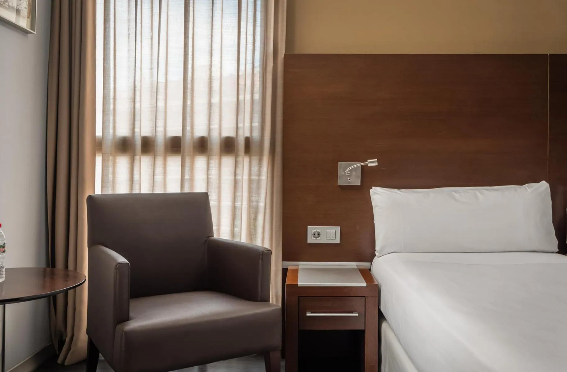 Bed in Hotel Madanis