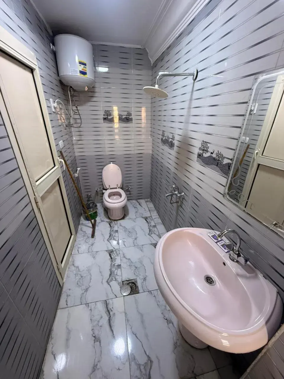 Large Double Room in Best Dreams Hotel Large Double Room in Best Dreams Hotel